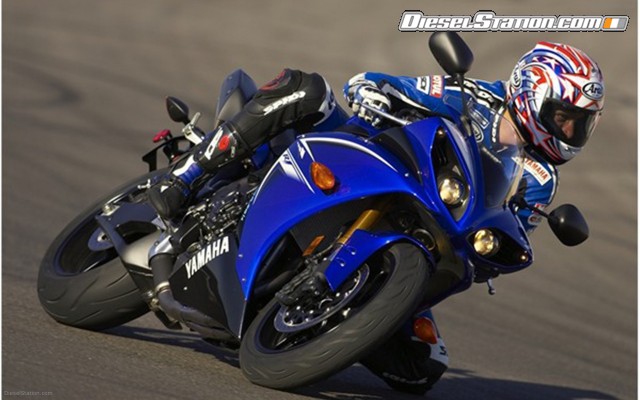 Yamaha 2009 YZF R1 Widescreen Picture #1 Yamaha 2009 YZF R1 Widescreen Picture #1