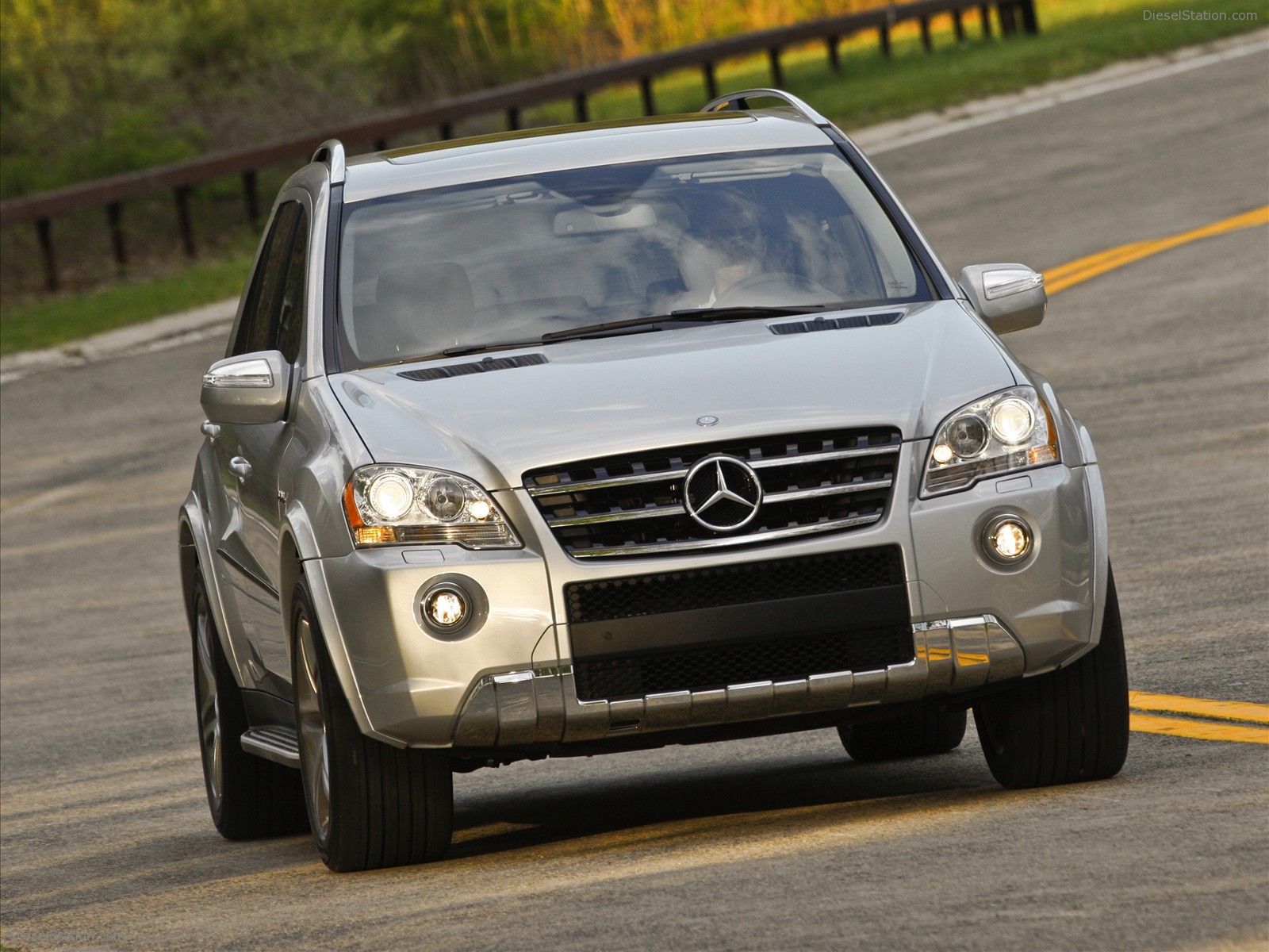2009 Mercedes-Benz ML 63 AMG
