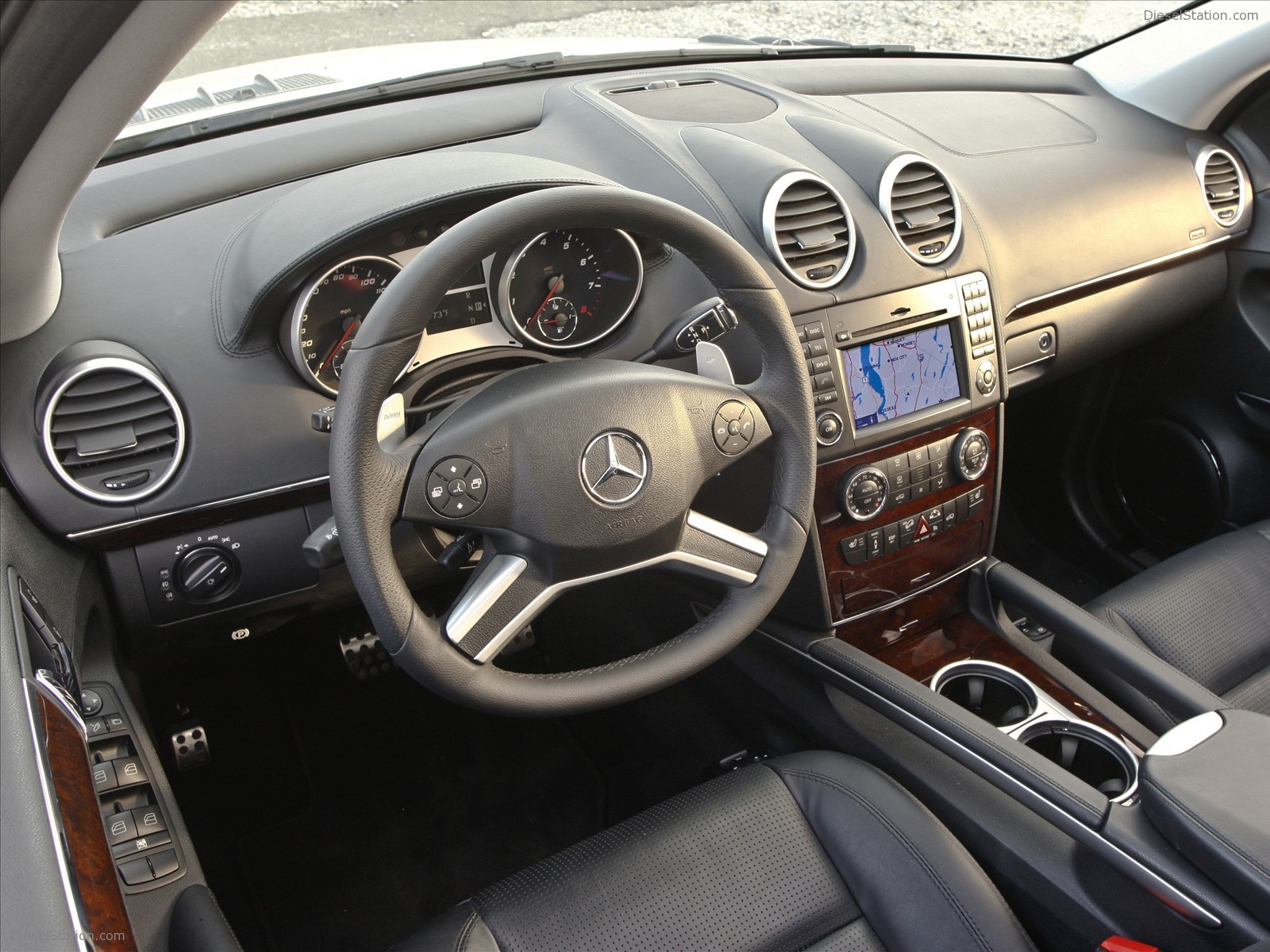 2009 Mercedes-Benz ML 63 AMG