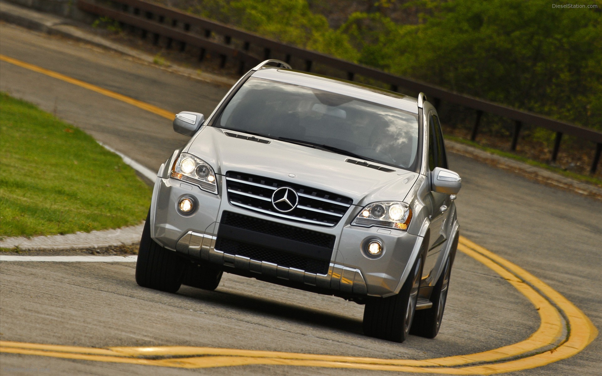 2009 Mercedes-Benz ML 63 AMG