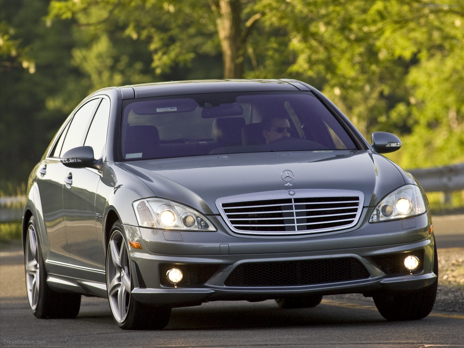 2009 Mercedes-Benz AMG S63