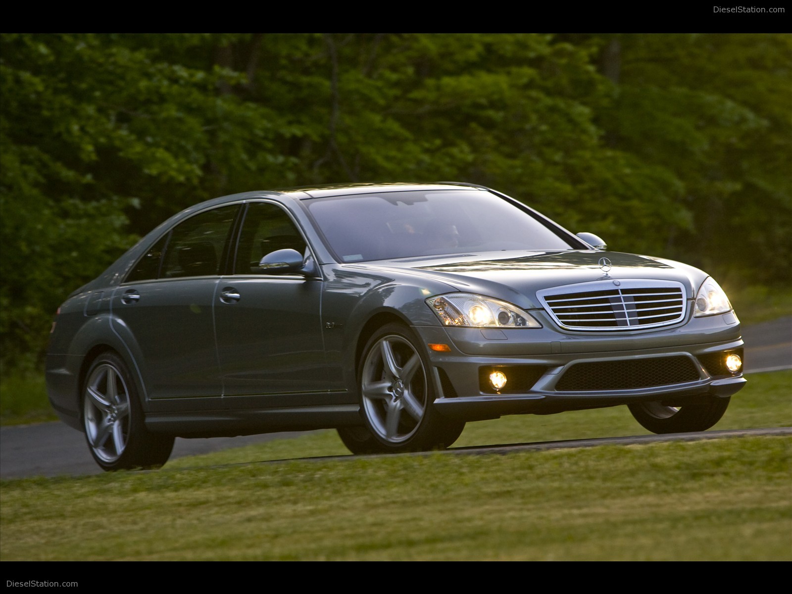 2009 Mercedes-Benz AMG S63