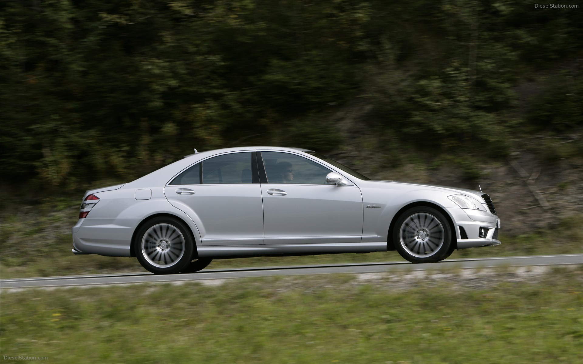 2009 Mercedes-Benz AMG S63