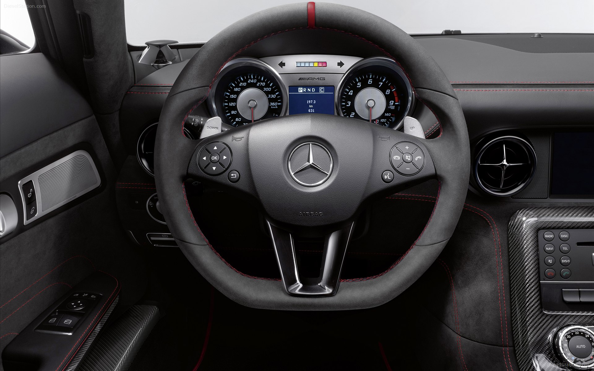 Mercedes-Benz SLS AMG Black Series 2014 Mercedes-Benz SLS AMG Black Series 2014