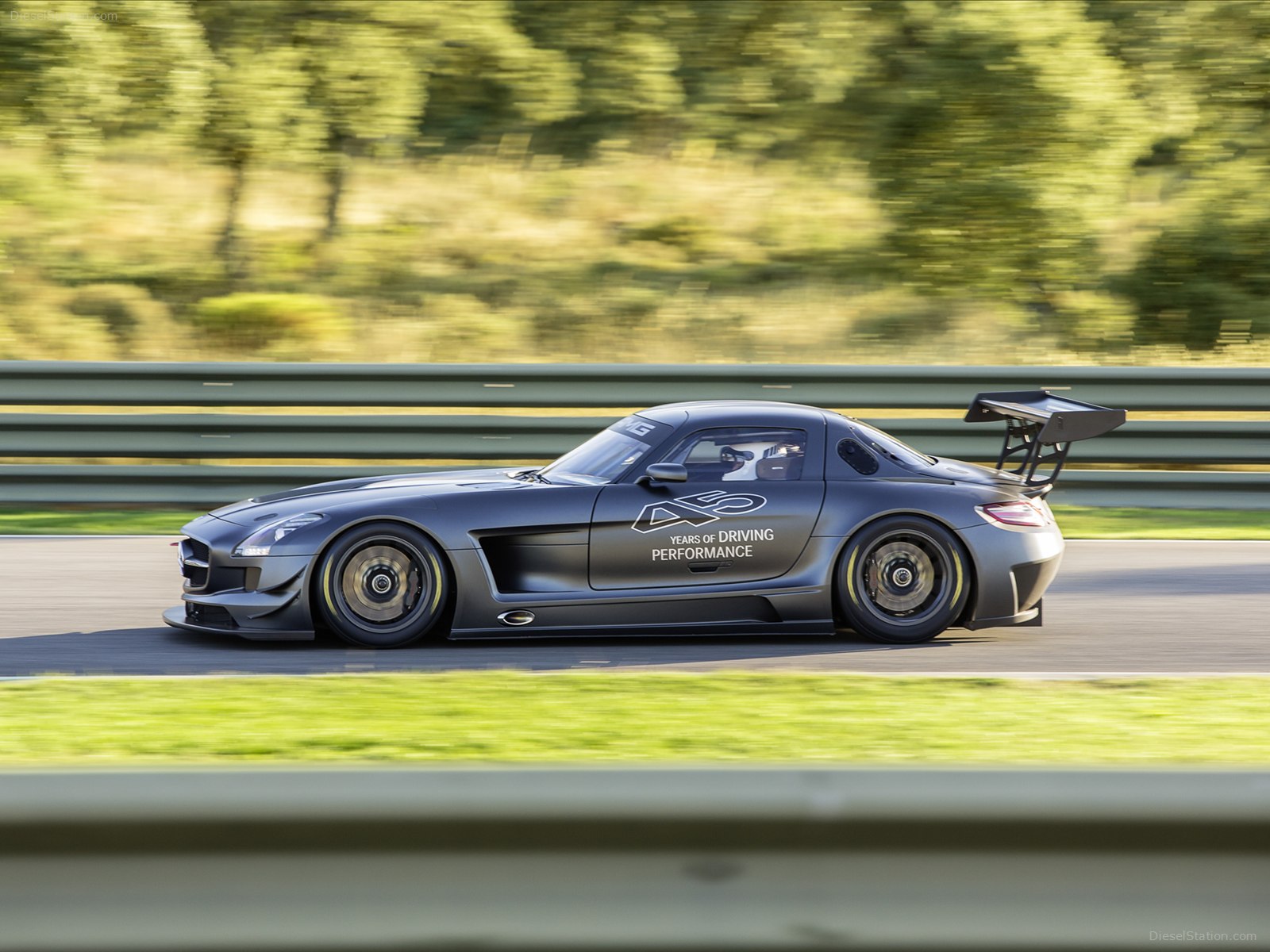 Mercedes-Benz SLS AMG GT3 45Th Anniversary 2013 Mercedes-Benz SLS AMG GT3 45Th Anniversary 2013