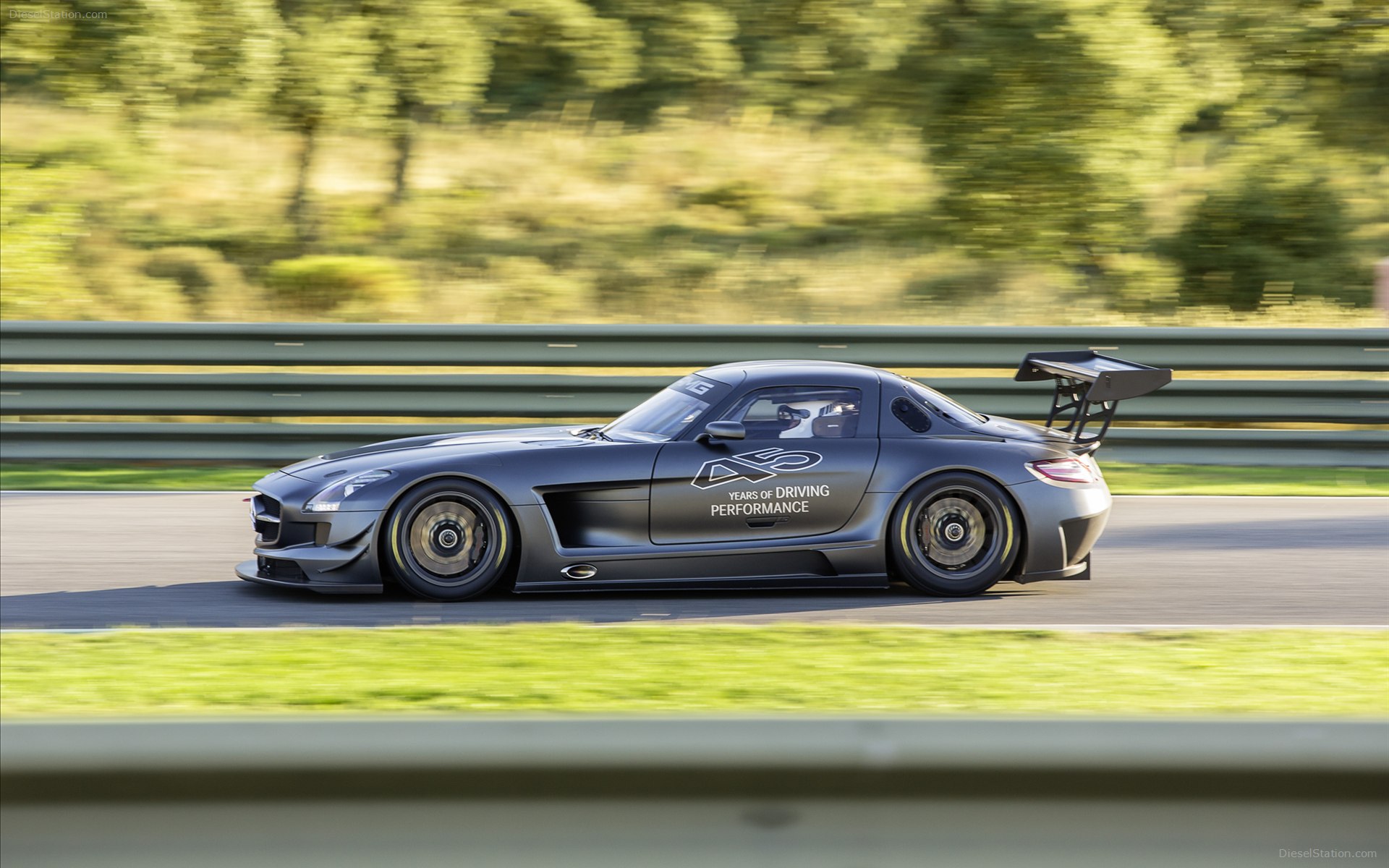 Mercedes-Benz SLS AMG GT3 45Th Anniversary 2013 Mercedes-Benz SLS AMG GT3 45Th Anniversary 2013