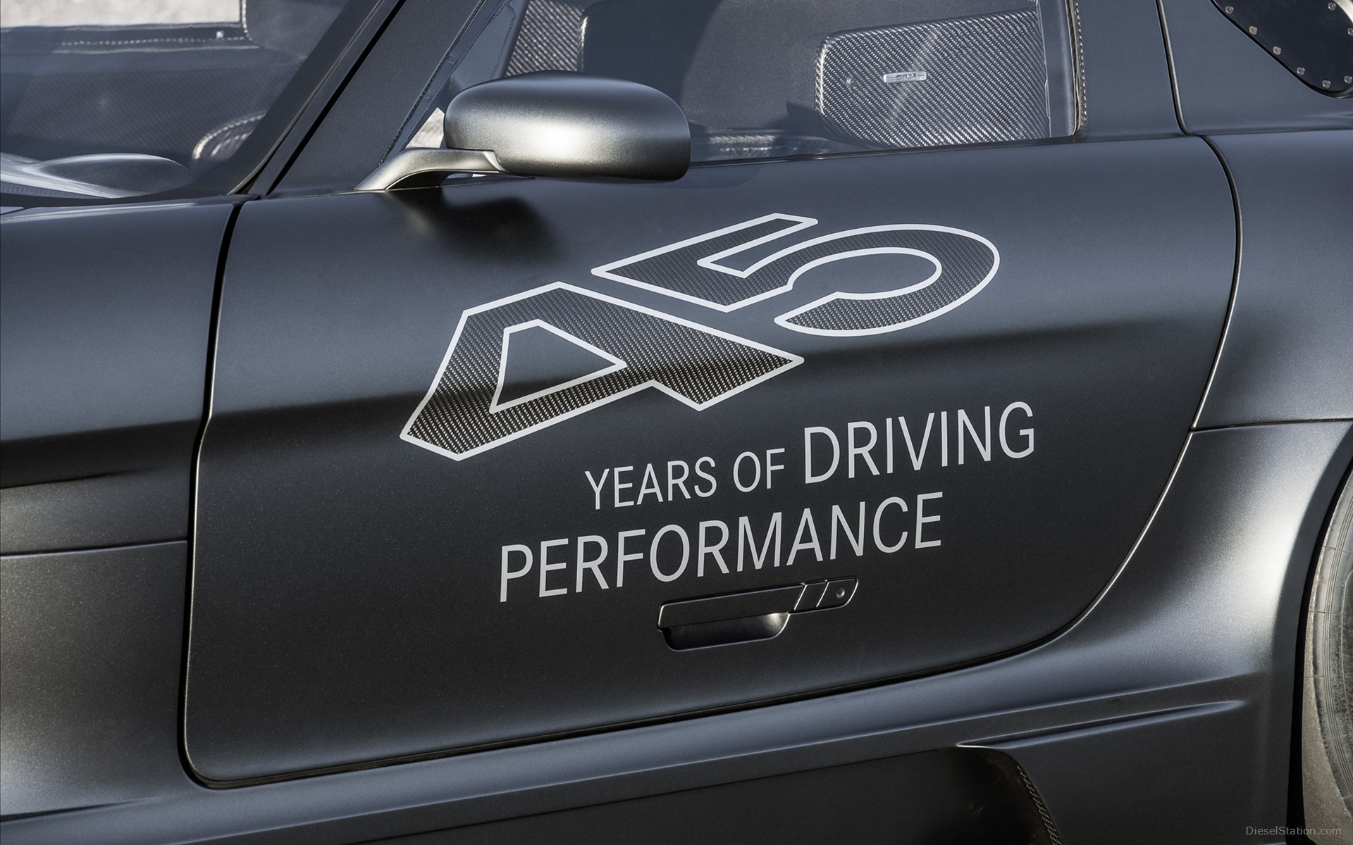 Mercedes-Benz SLS AMG GT3 45Th Anniversary 2013 Mercedes-Benz SLS AMG GT3 45Th Anniversary 2013