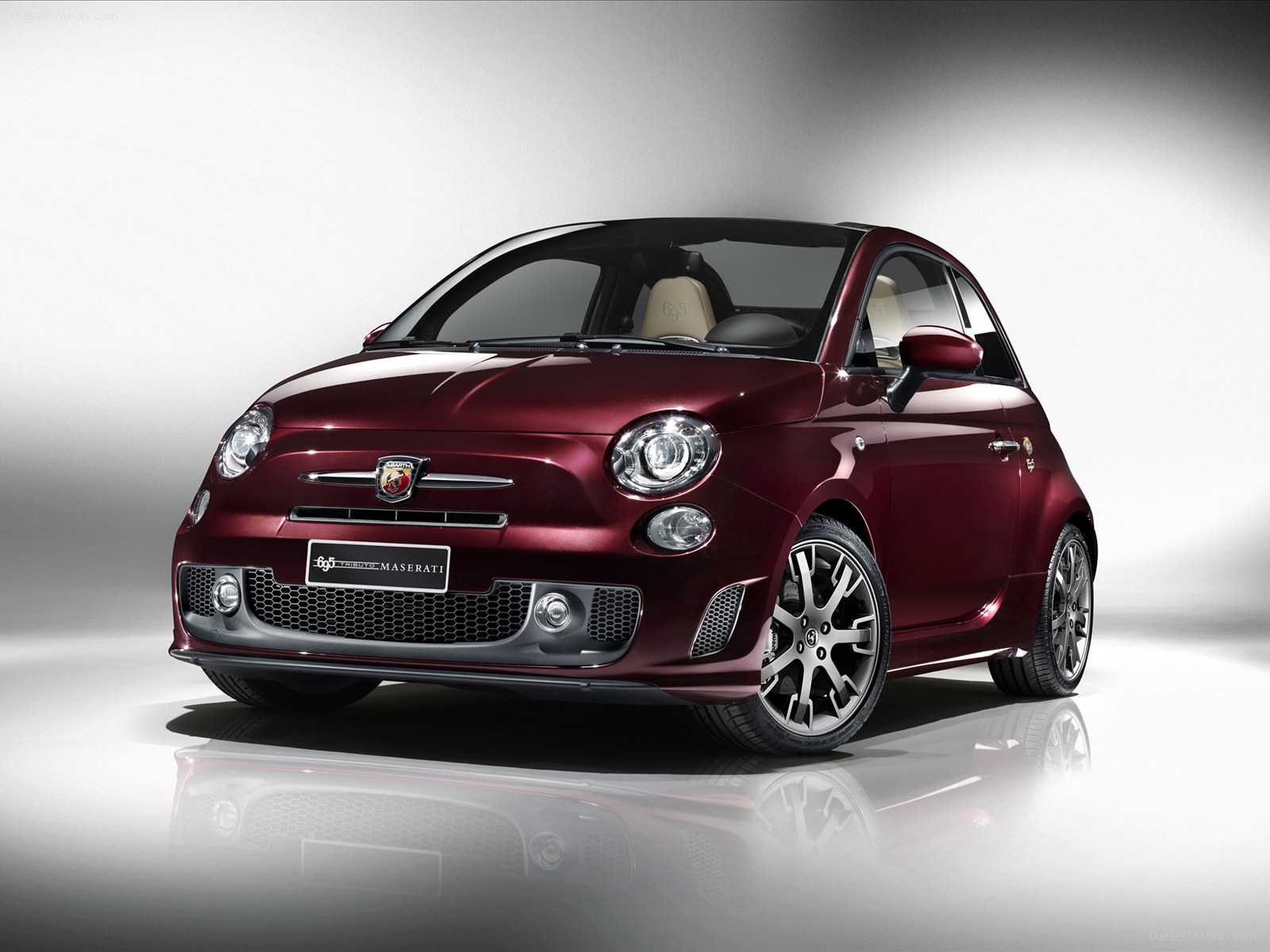 Abarth 695 Tributo Maserati 2012