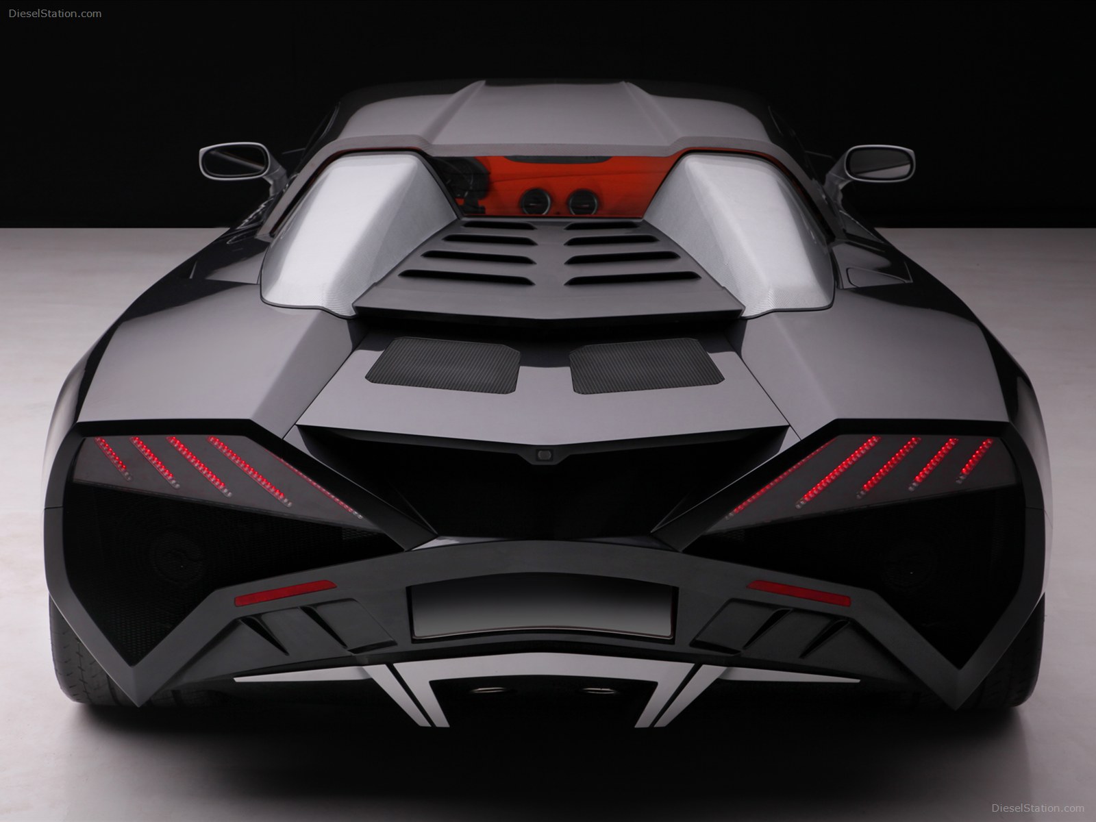 Arrinera Supercar 2013