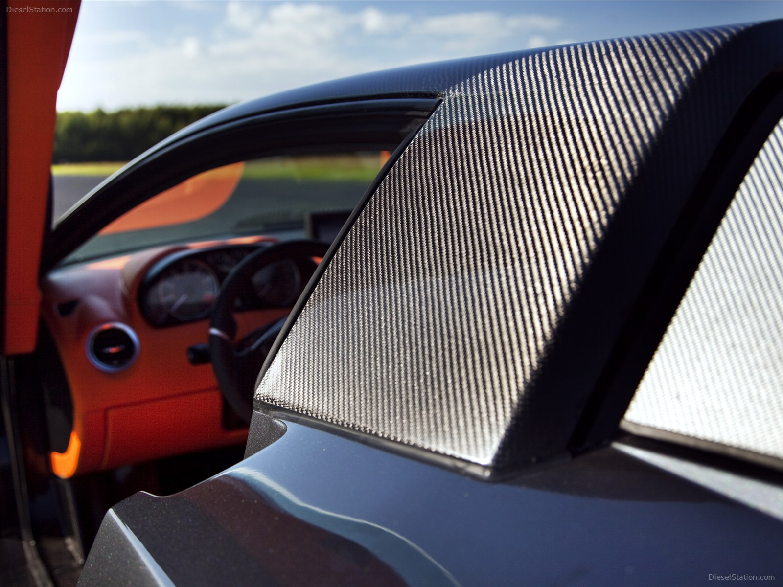 Arrinera Supercar 2013