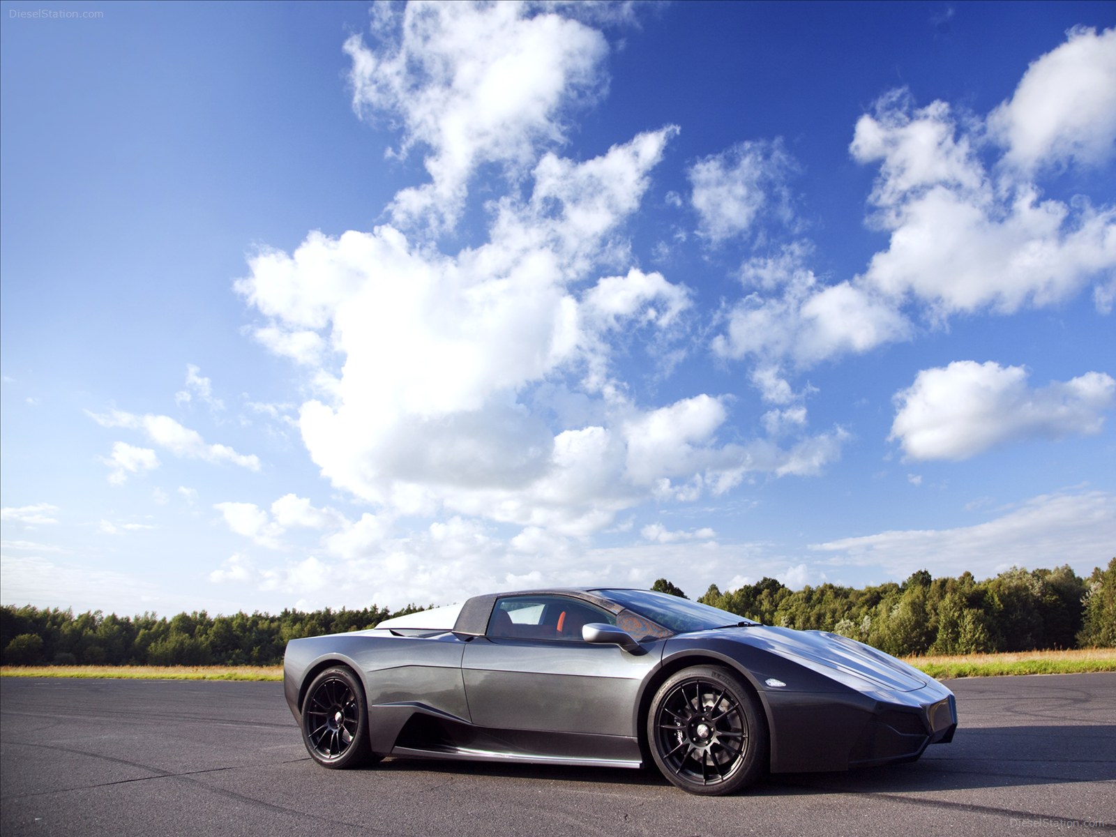 Arrinera Supercar 2013