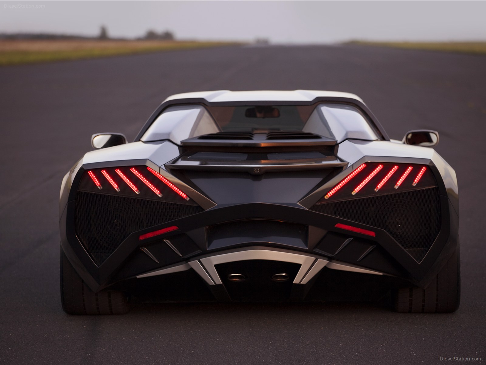 Arrinera Supercar 2013