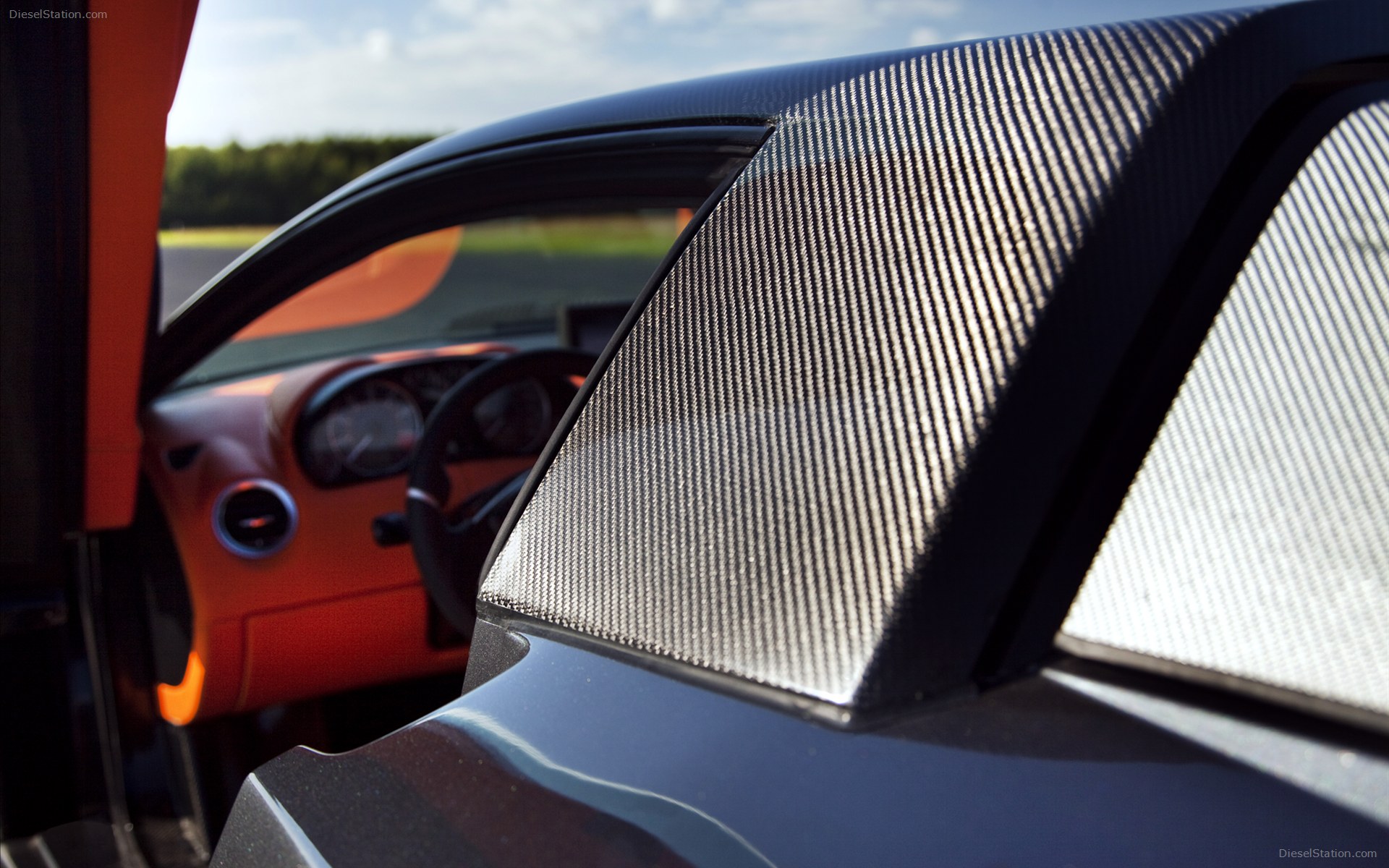 Arrinera Supercar 2013