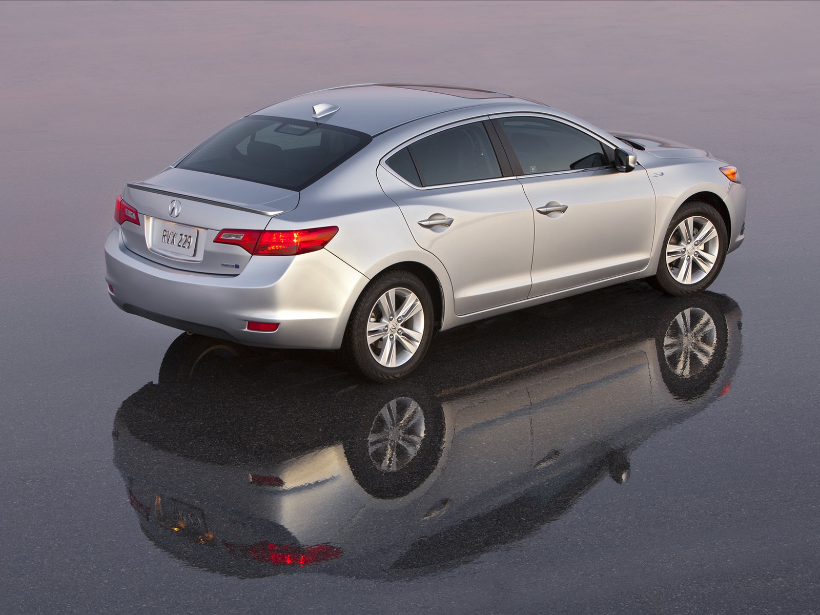 Acura ILX Hybrid 2014