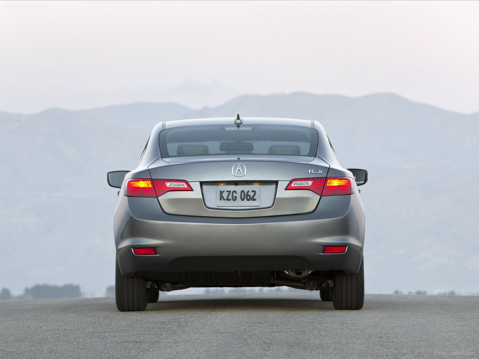 Acura ILX Sedan 2013