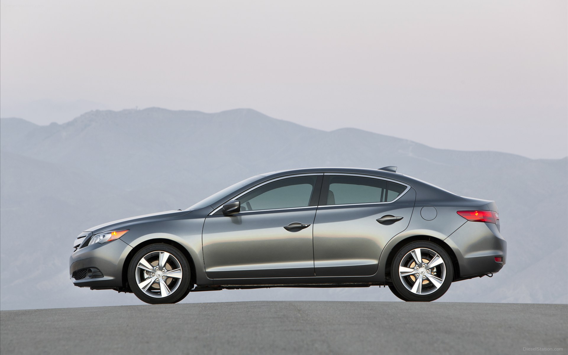 Acura ILX Sedan 2013