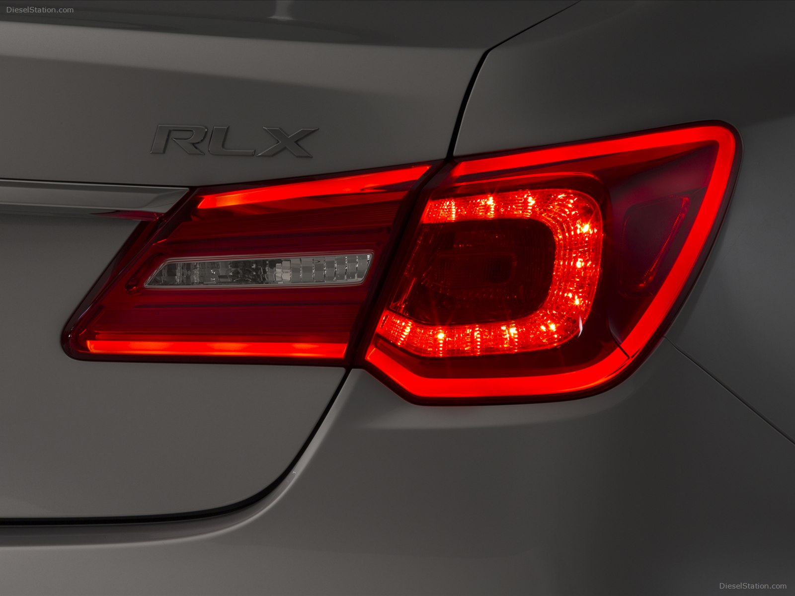 Acura RLX 2014