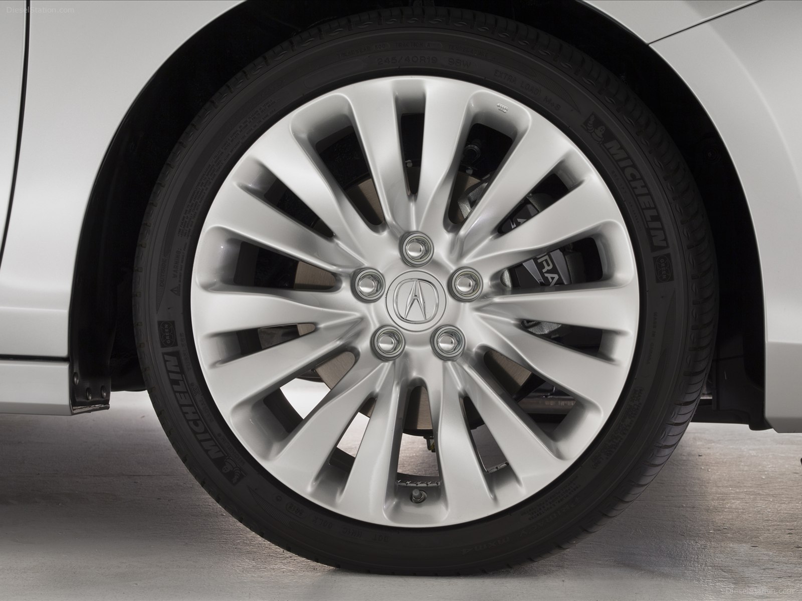 Acura RLX 2014