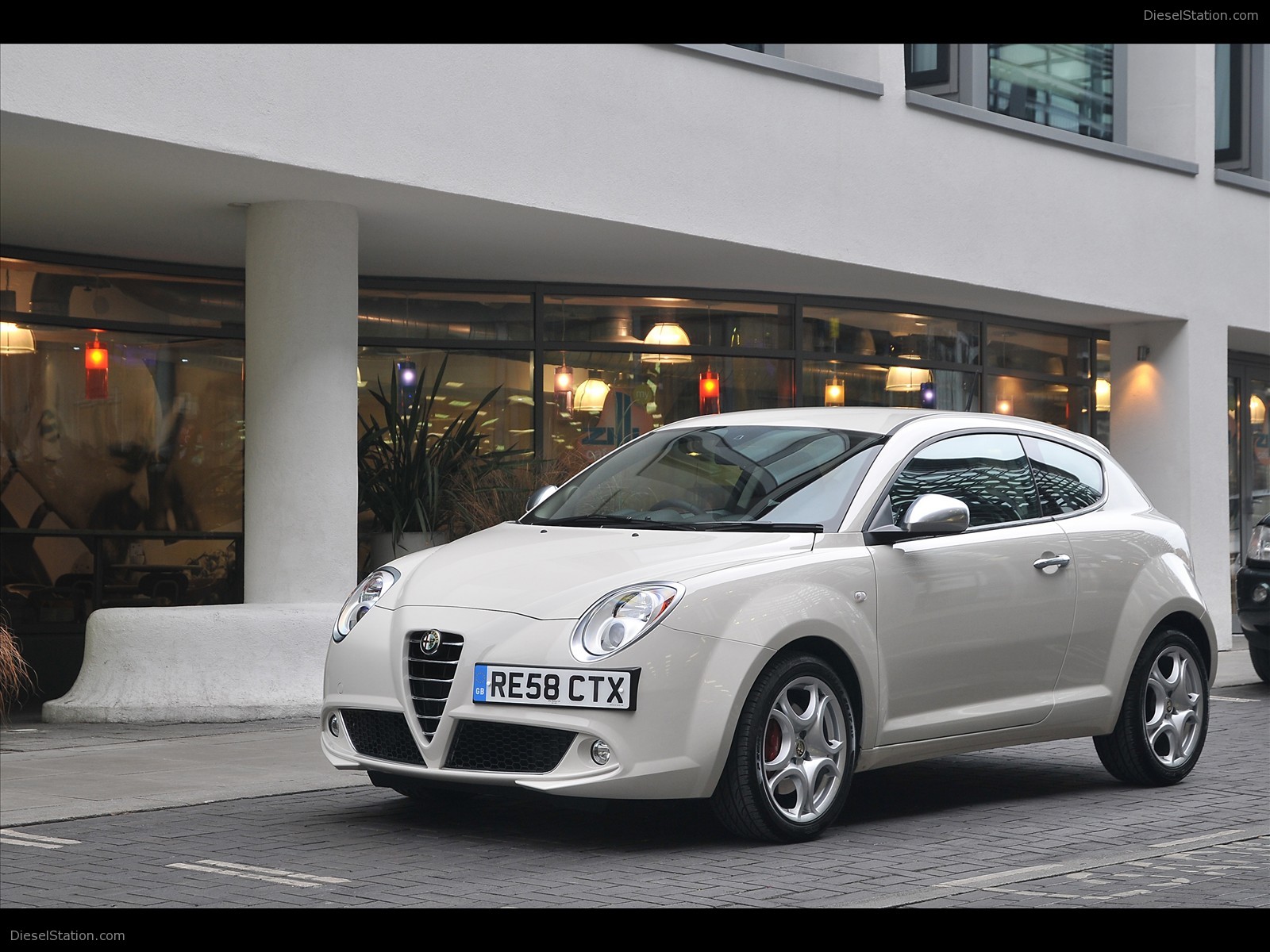 2009 Alfa Romeo Mito UK Version