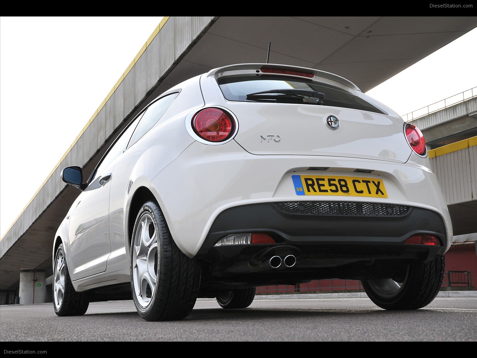 2009 Alfa Romeo Mito UK Version
