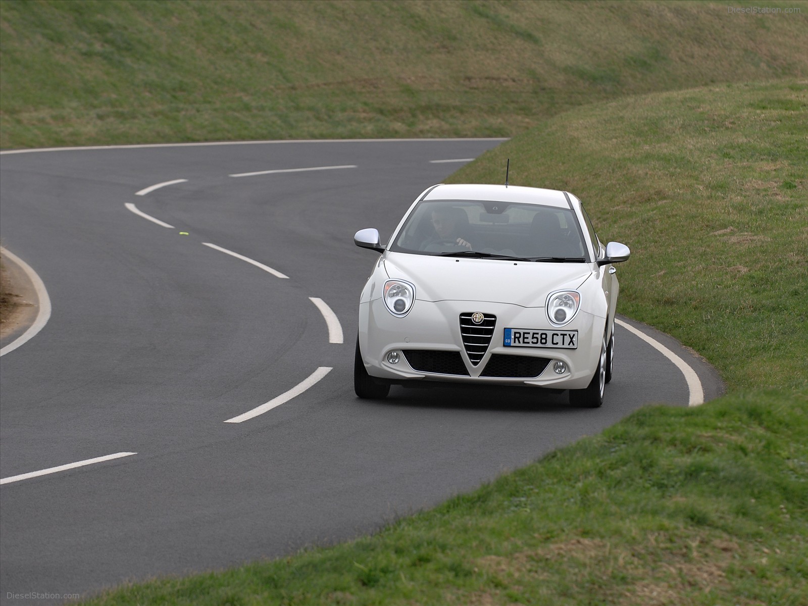 2009 Alfa Romeo Mito UK Version