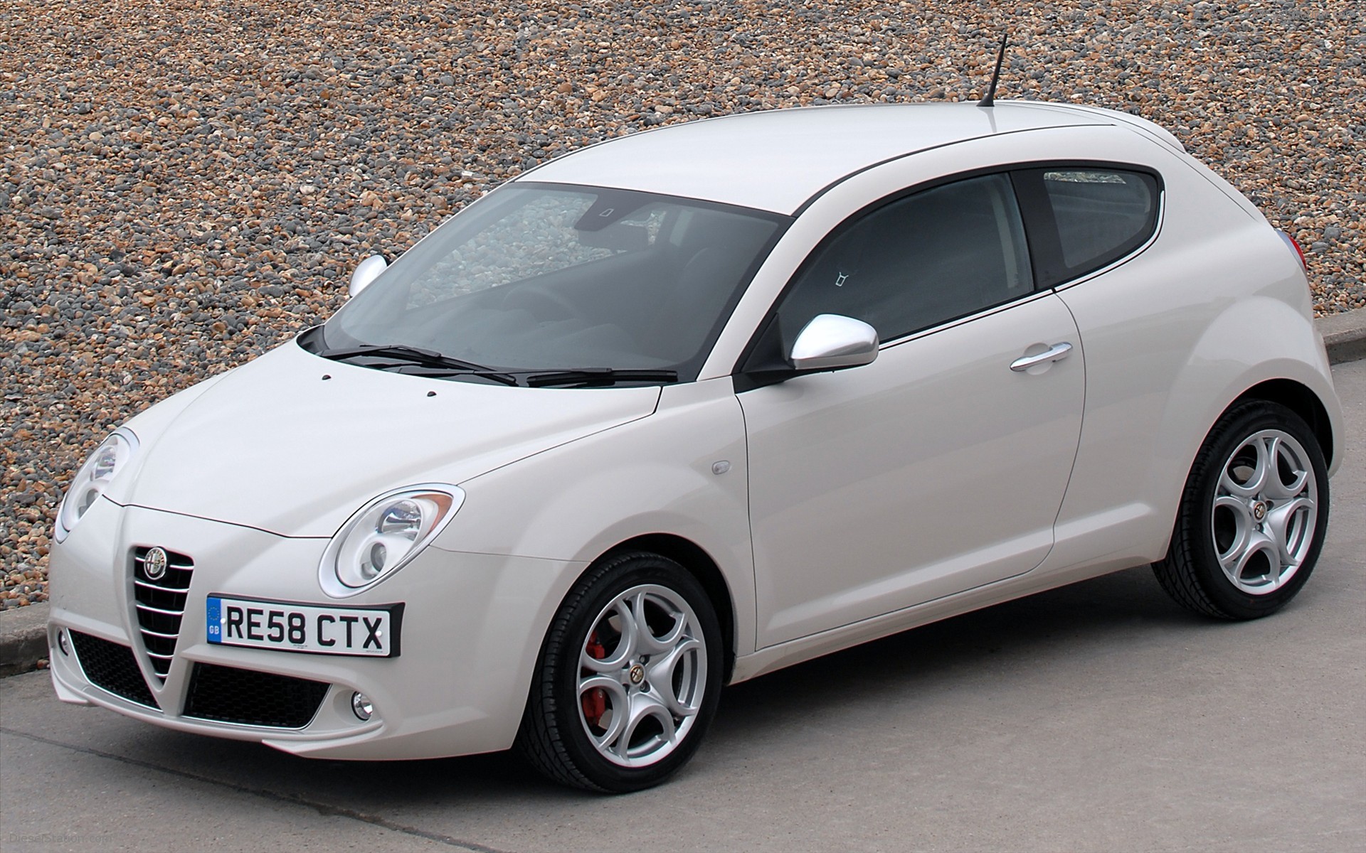 2009 Alfa Romeo Mito UK Version