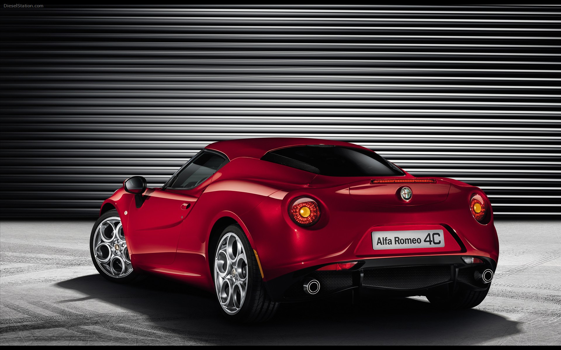 Alfa Romeo 4C 2014