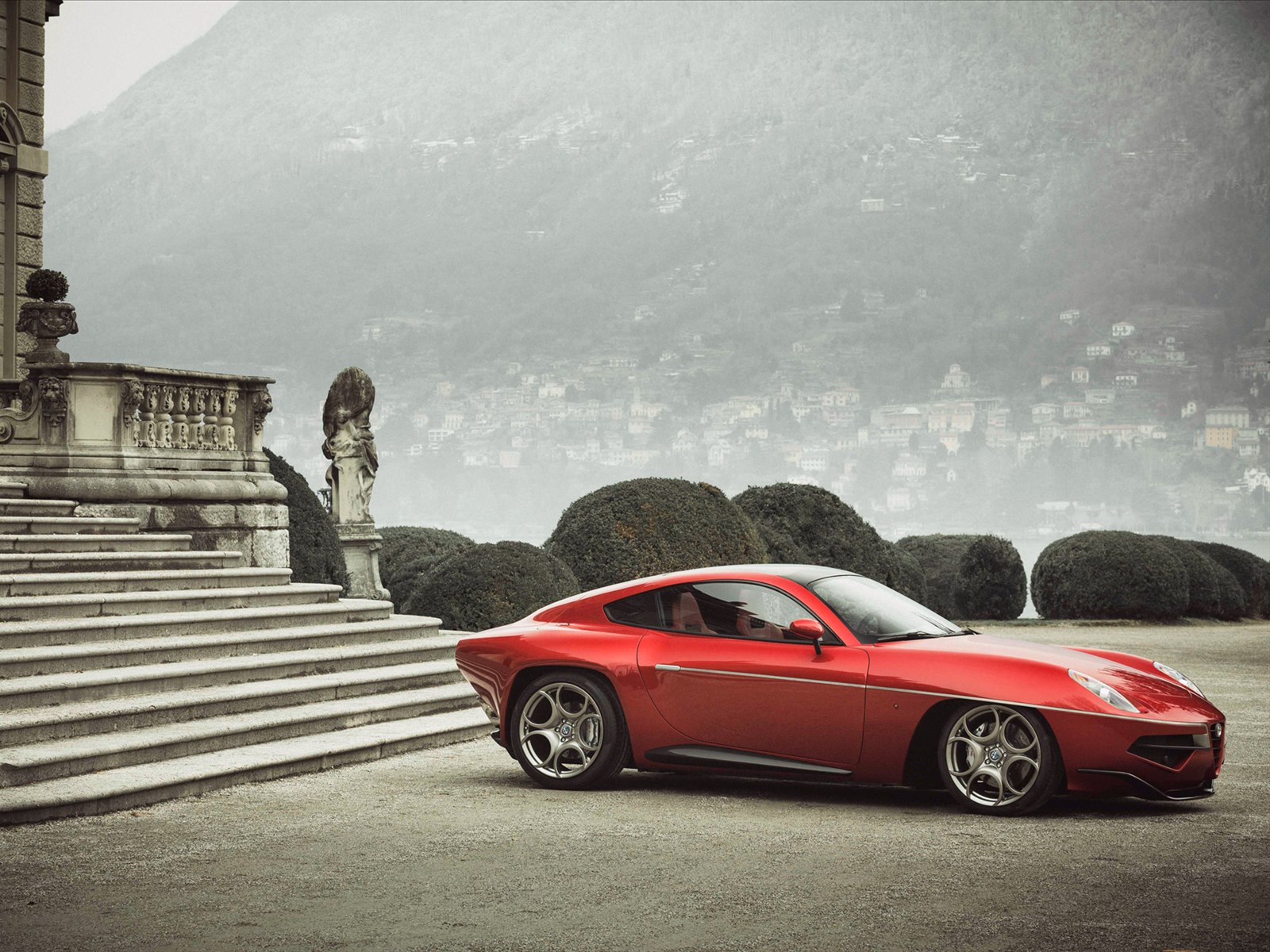 Alfa Romeo Disco Volante 2013