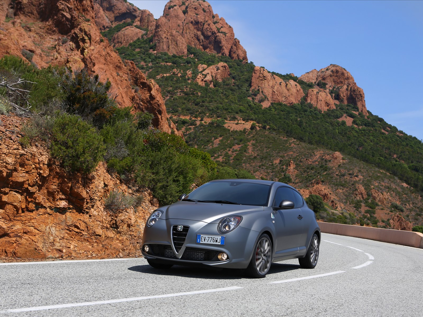 Alfa Romeo MiTi Quadrifoglio Verde 2014