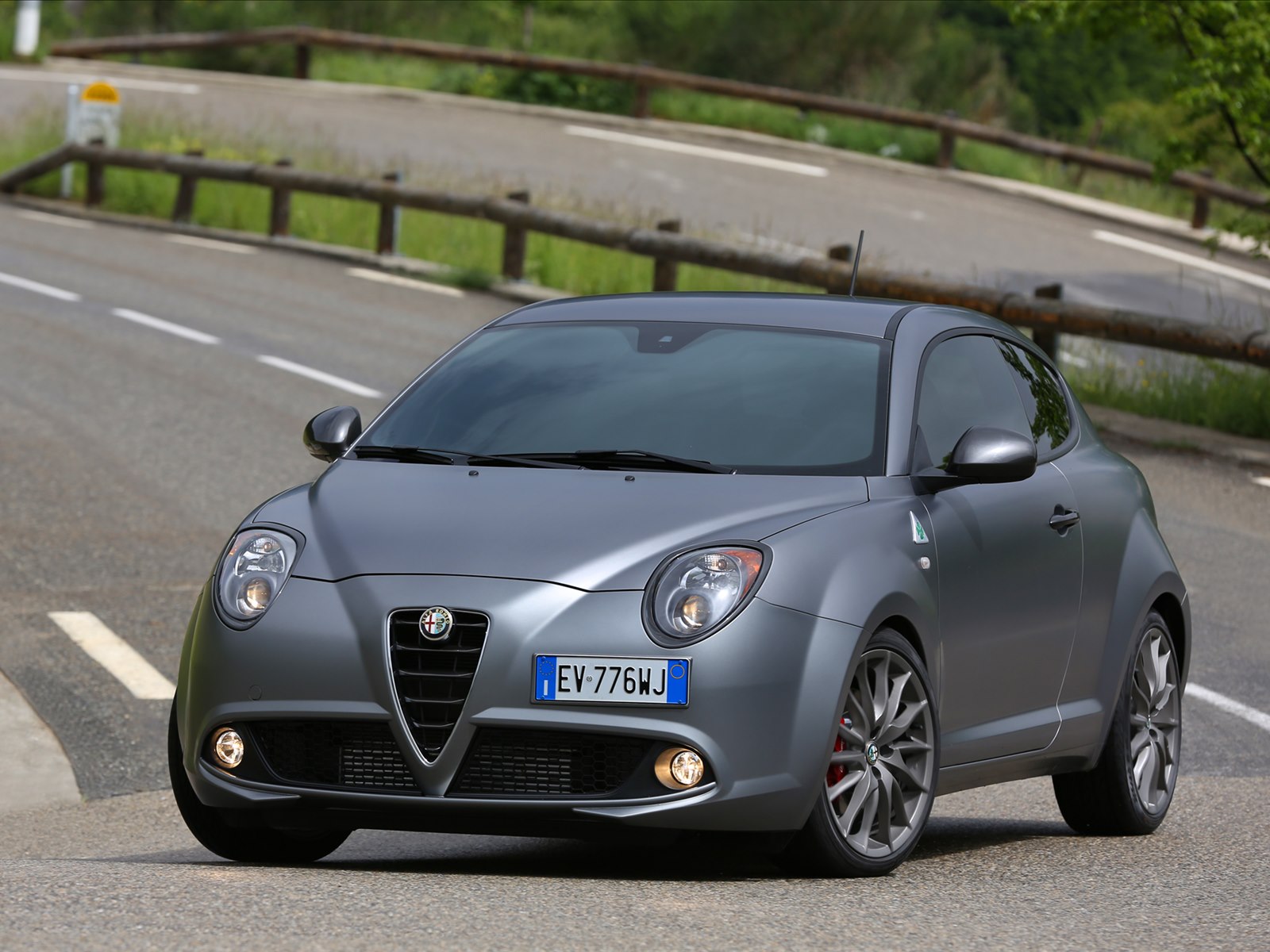 Alfa Romeo MiTi Quadrifoglio Verde 2014