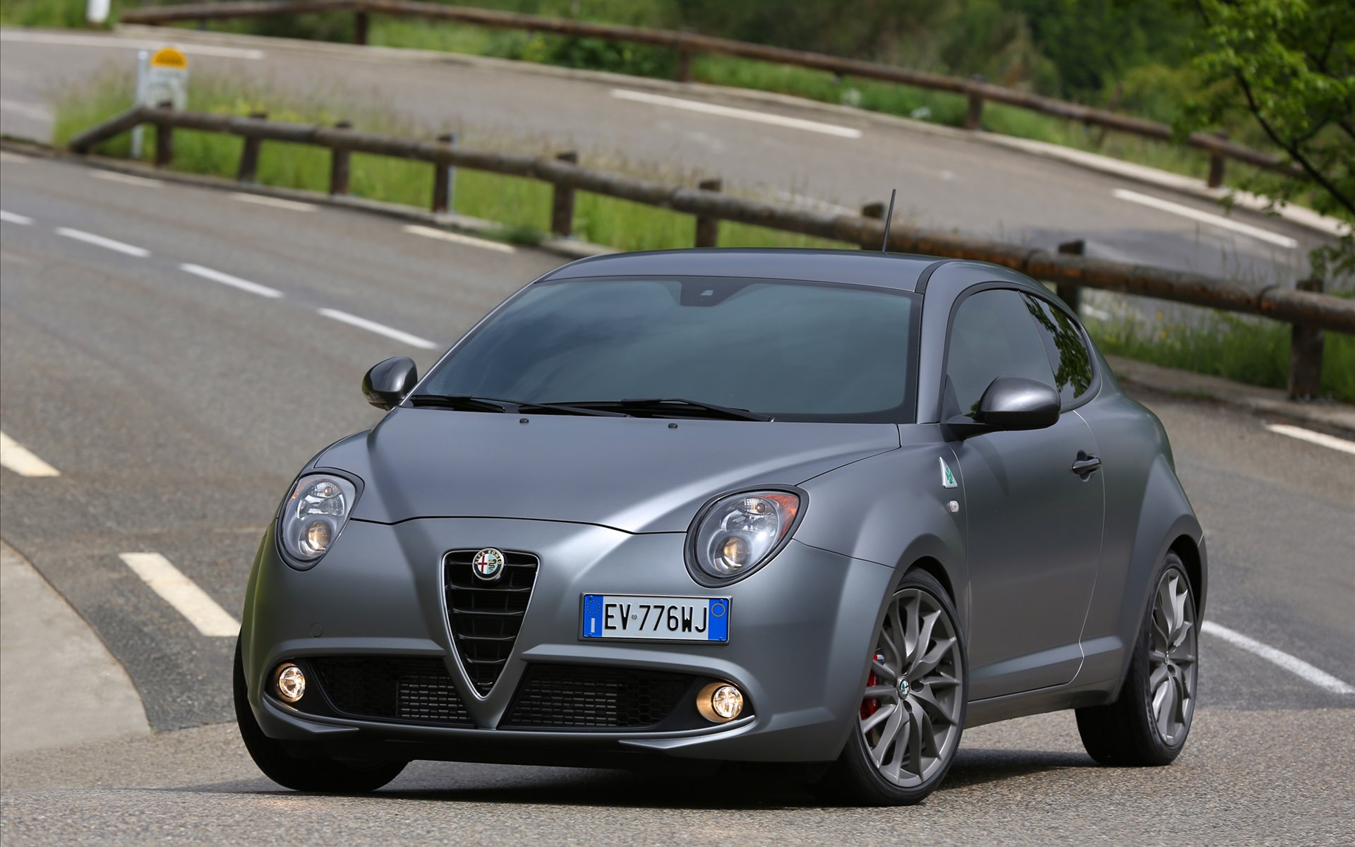Alfa Romeo MiTi Quadrifoglio Verde 2014