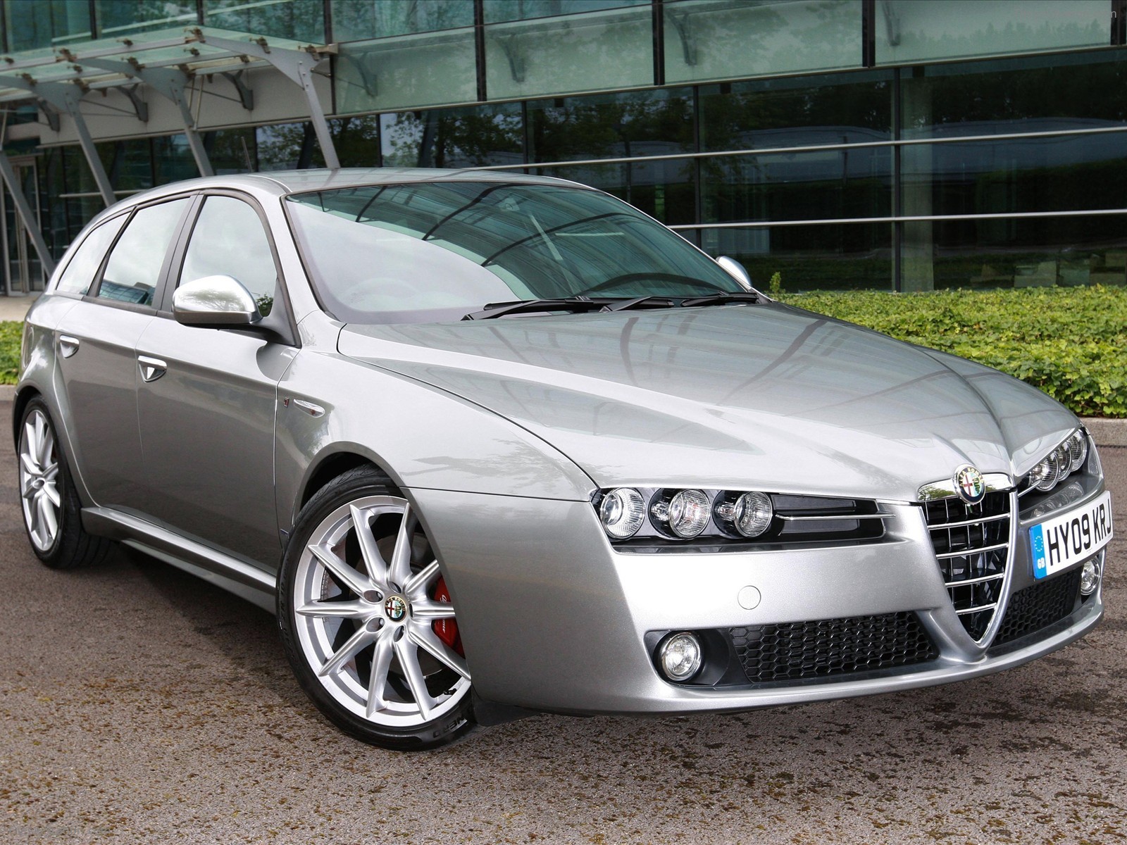 New Engines And Trim Levels For Alfa 159 Range