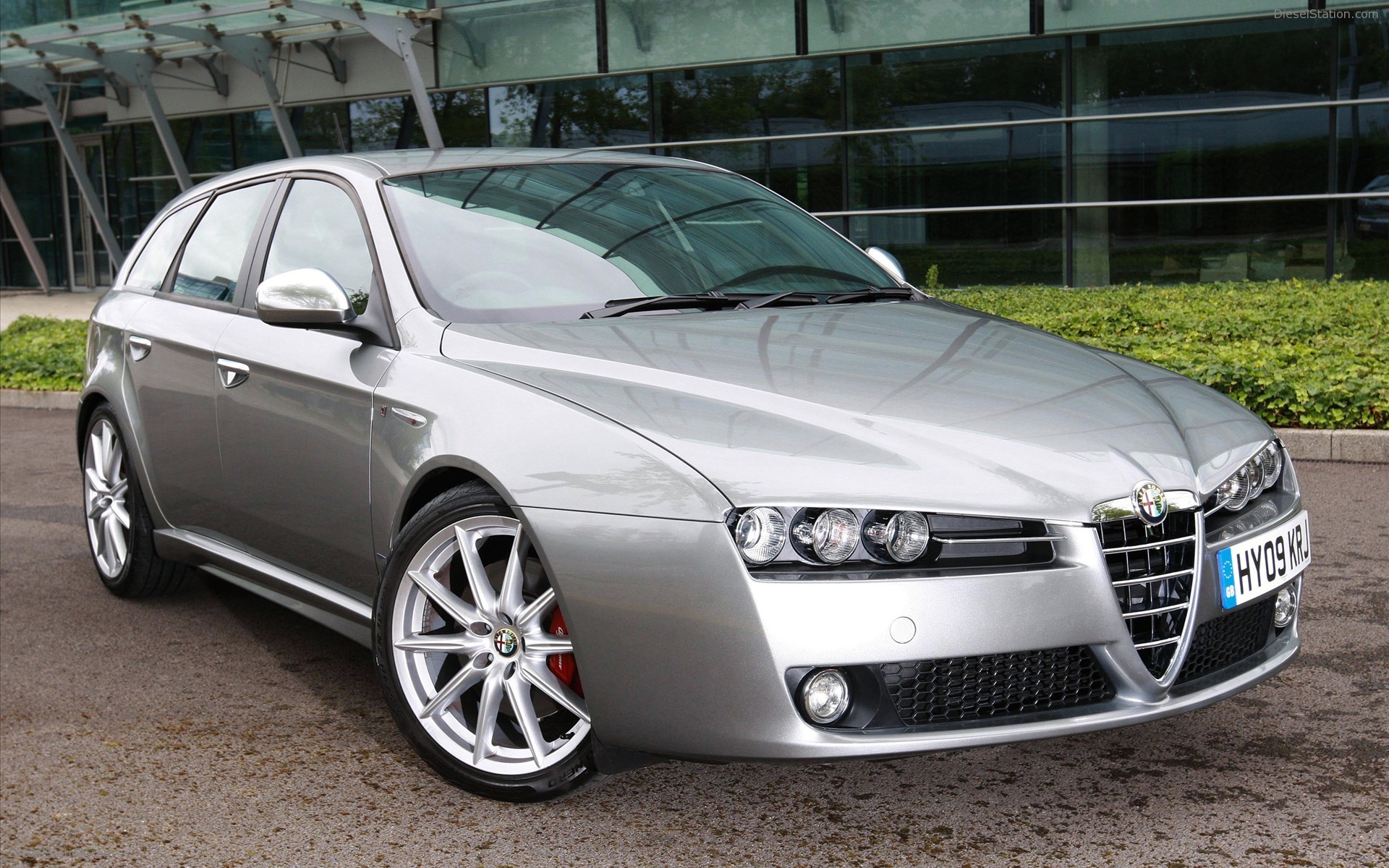 New Engines And Trim Levels For Alfa 159 Range