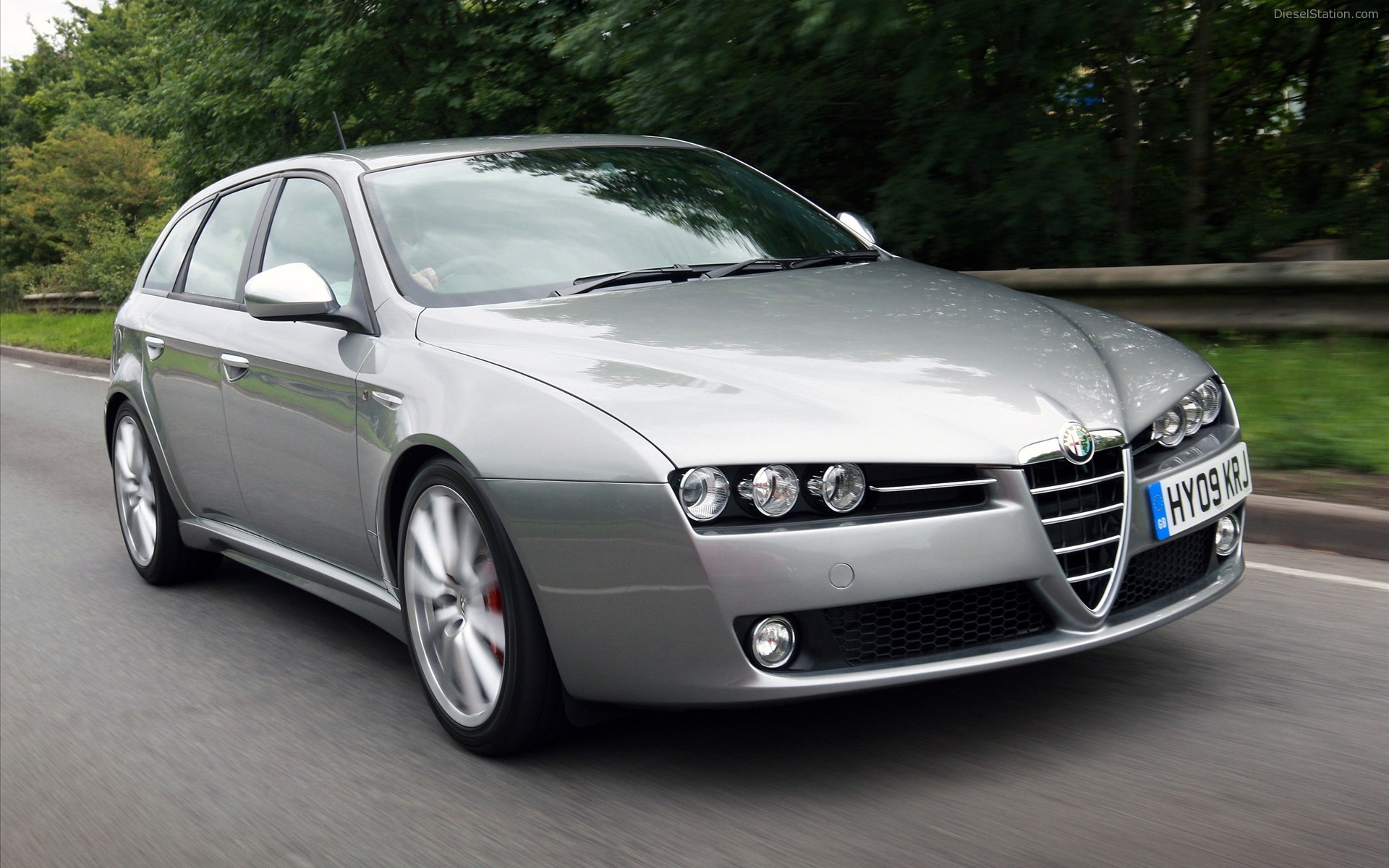 New Engines And Trim Levels For Alfa 159 Range