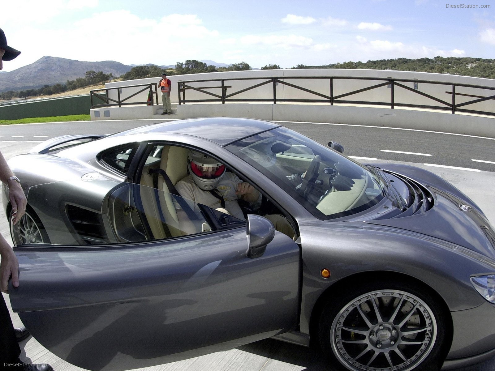 Ascari KZ1