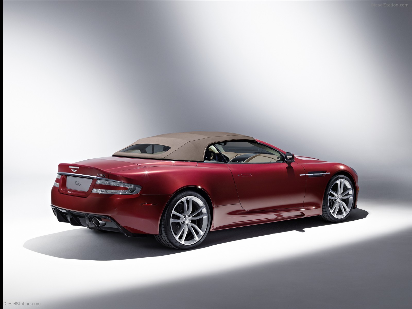 2010 Aston Martin DBS Volante