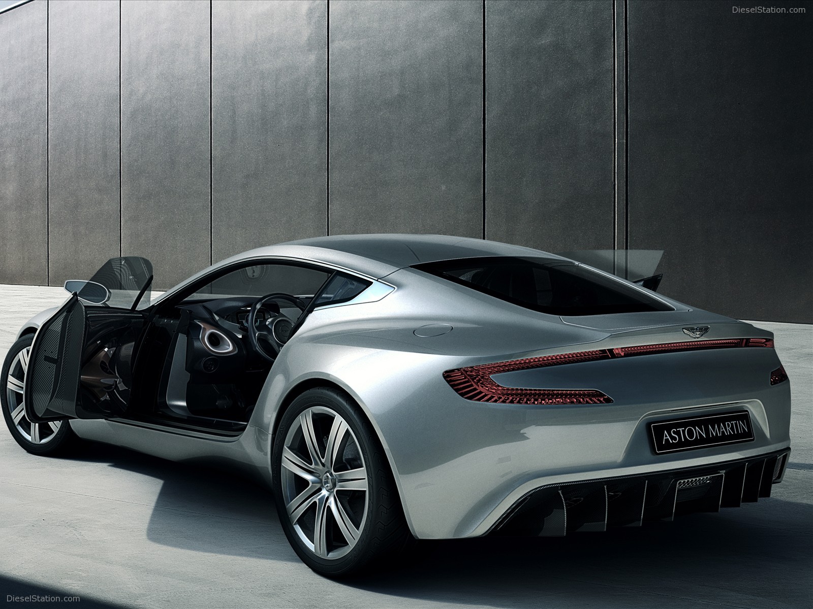 2010 Aston Martin One 77