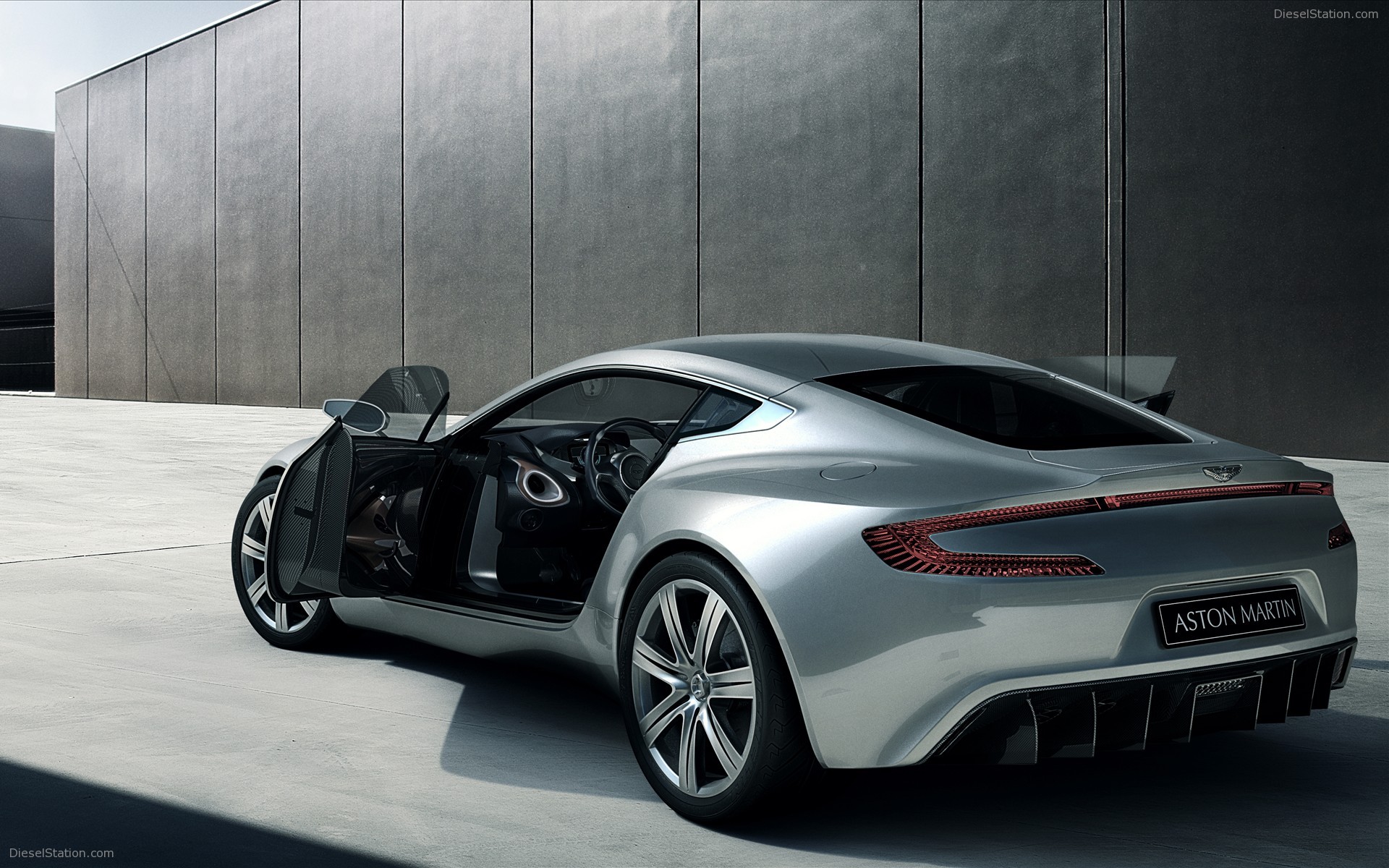 2010 Aston Martin One 77