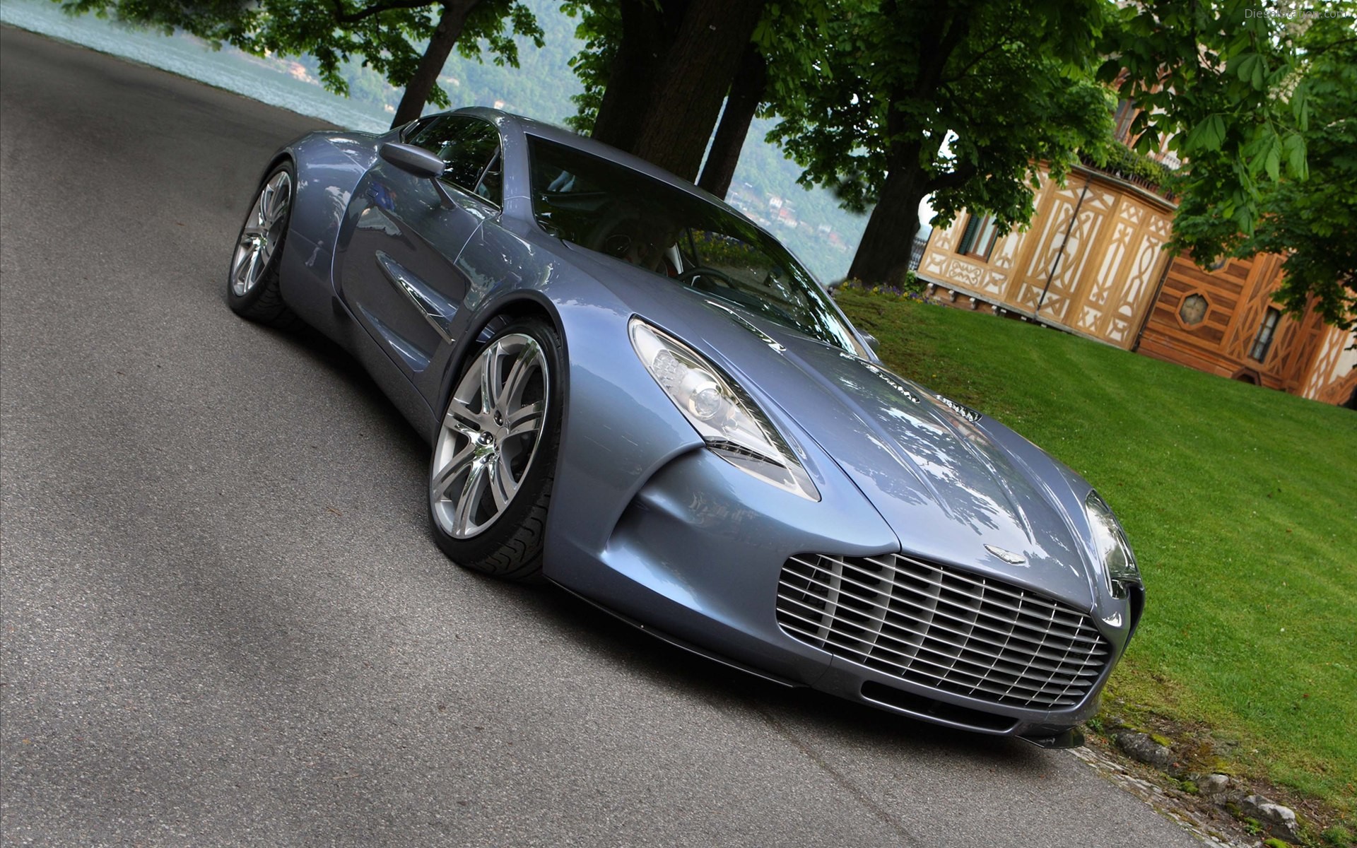 2010 Aston Martin One 77