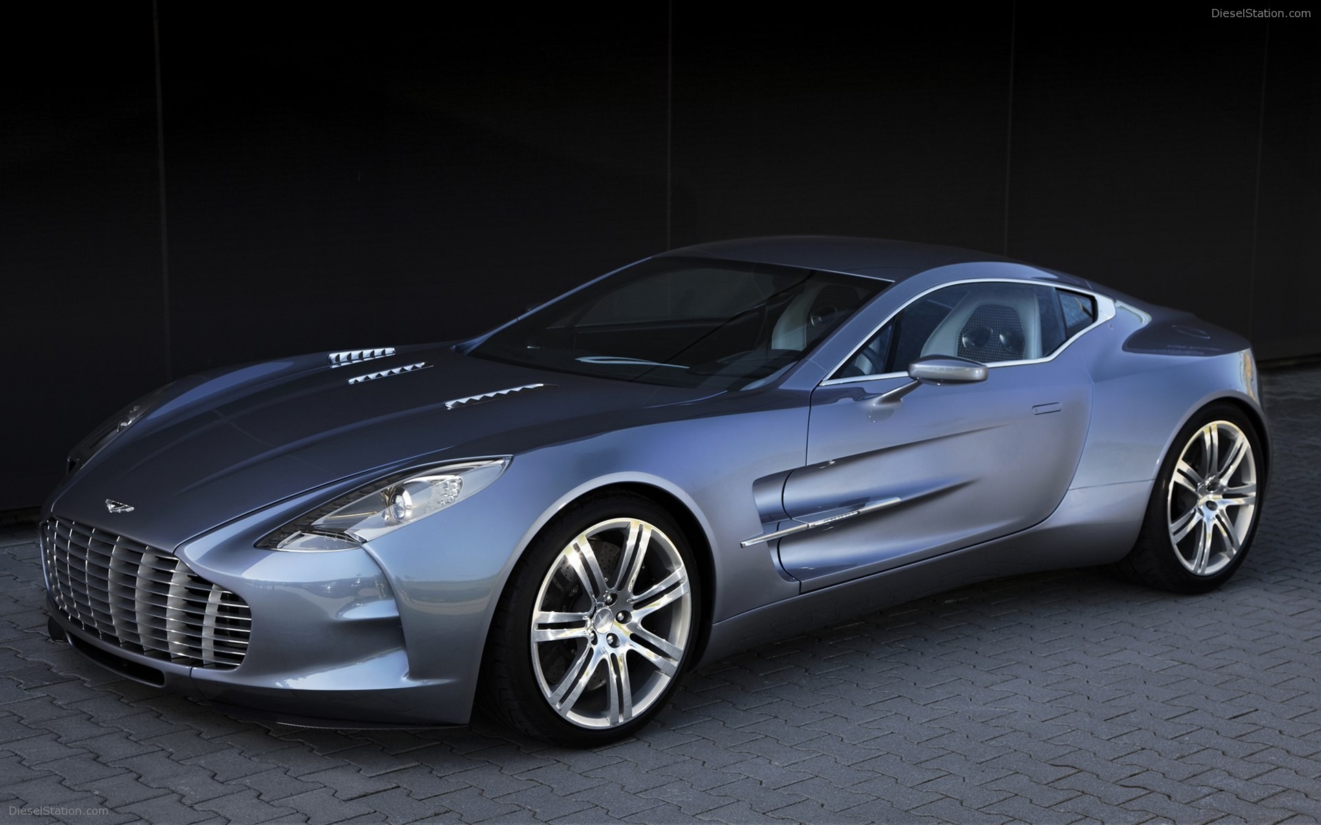 2010 Aston Martin One 77