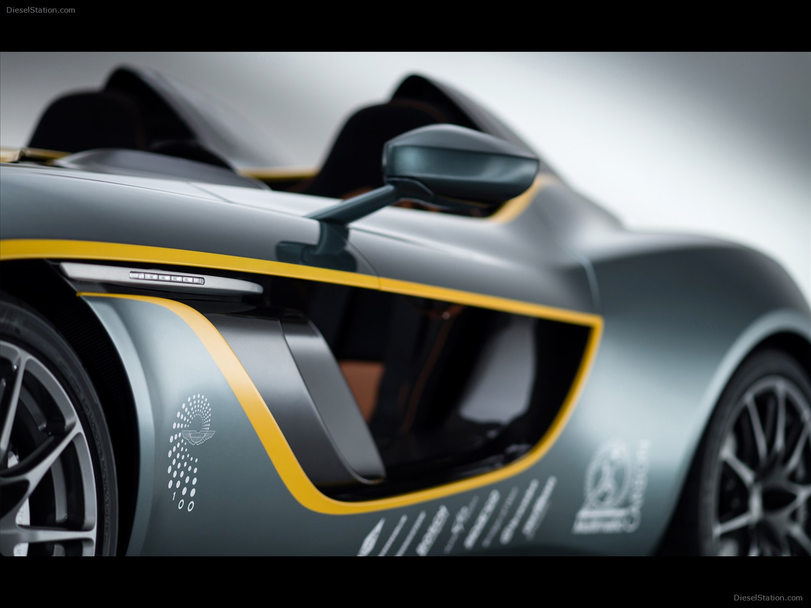 Aston Martin CC100 Speedster Concept 2013