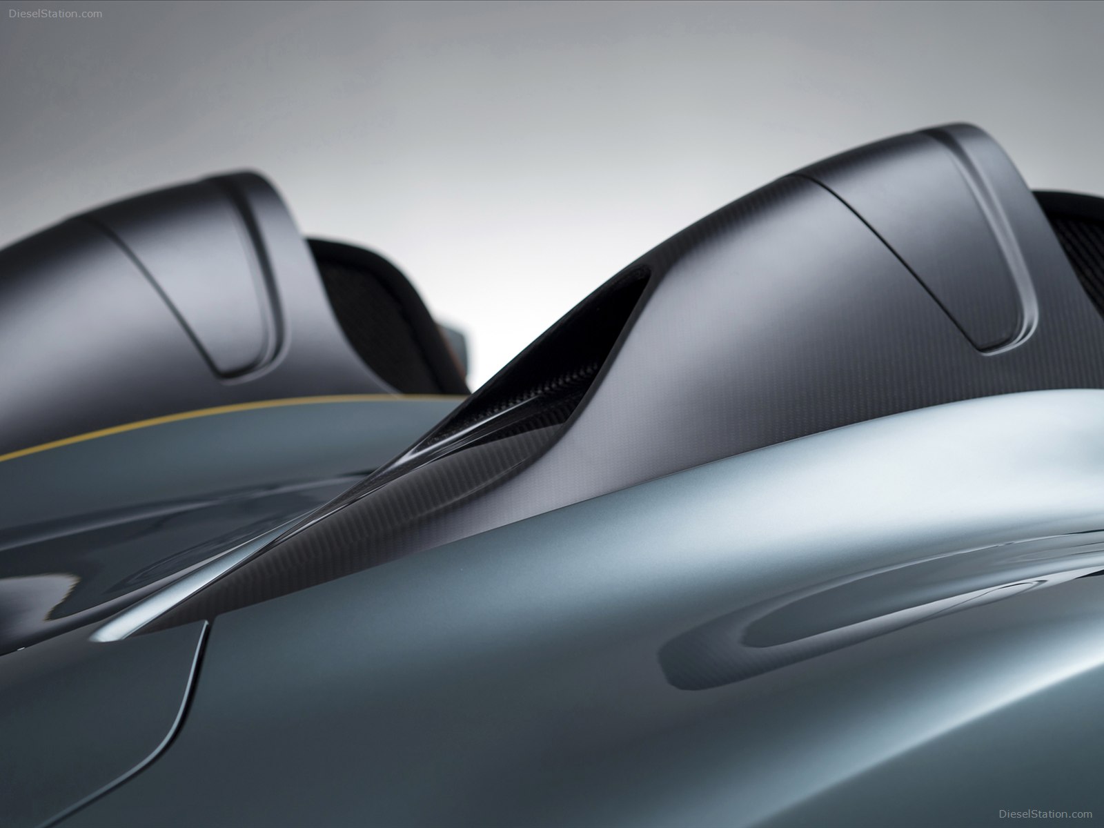Aston Martin CC100 Speedster Concept 2013 Aston Martin CC100 Speedster Concept 2013