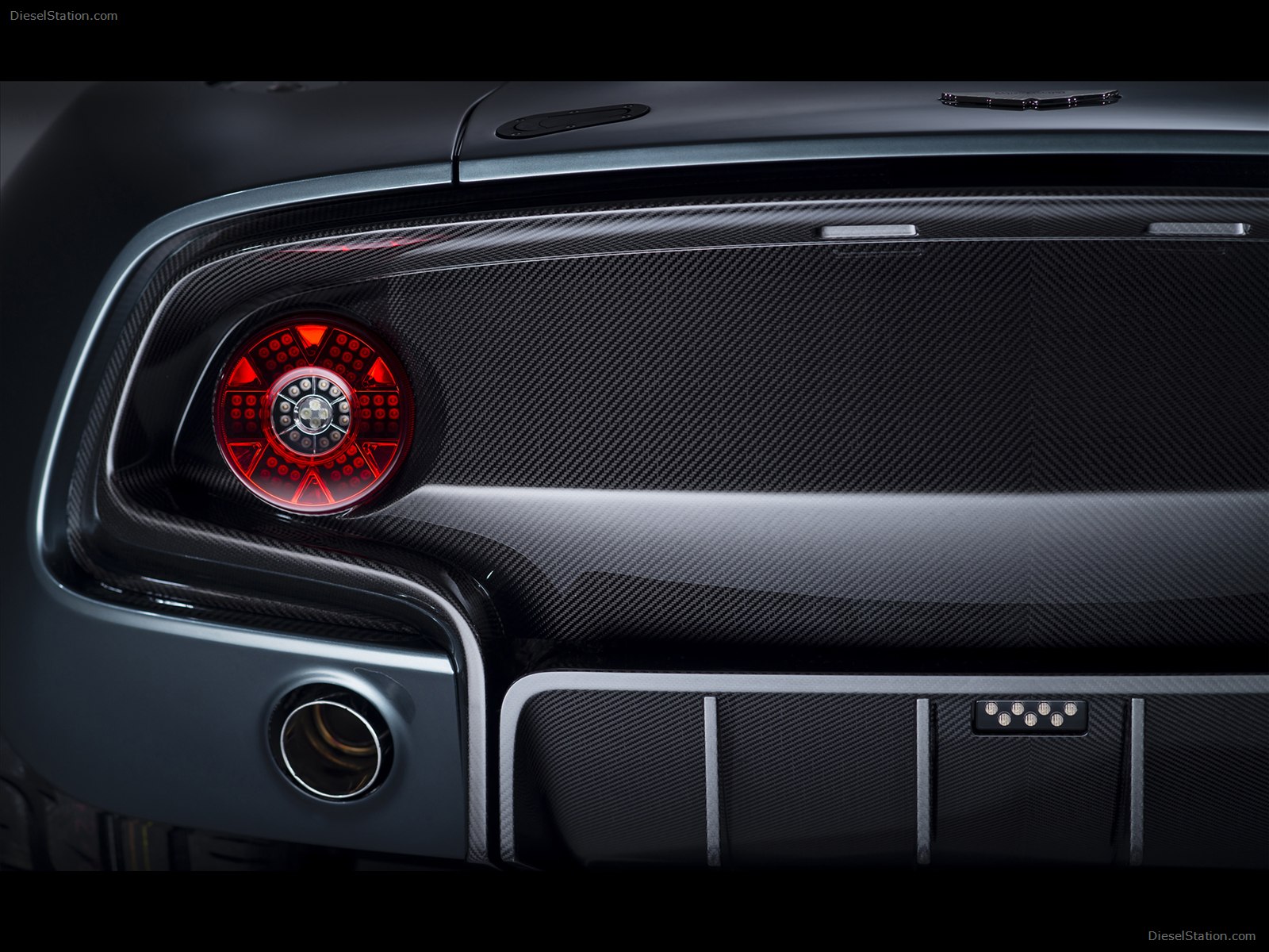 Aston Martin CC100 Speedster Concept 2013 Aston Martin CC100 Speedster Concept 2013