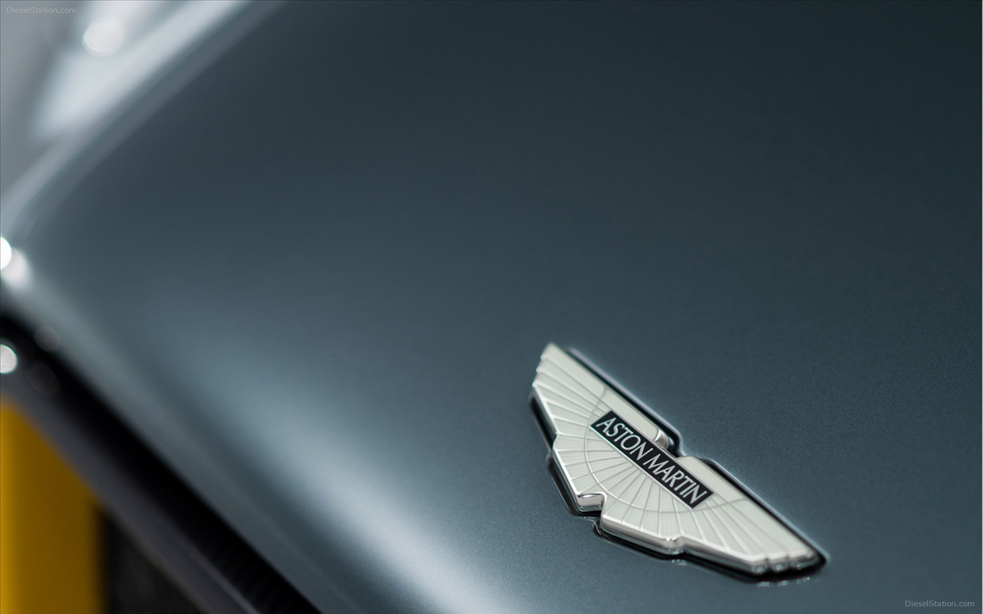 Aston Martin CC100 Speedster Concept 2013
