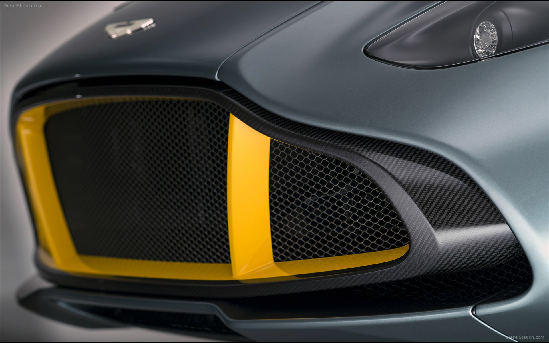 Aston Martin CC100 Speedster Concept 2013 Aston Martin CC100 Speedster Concept 2013