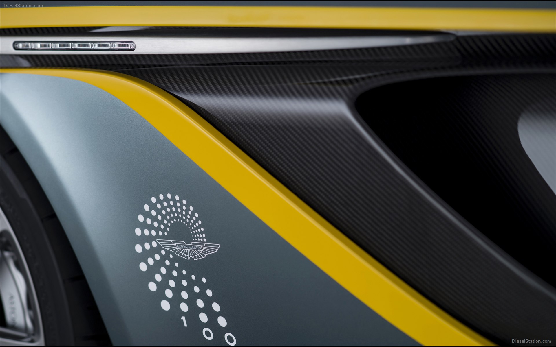 Aston Martin CC100 Speedster Concept 2013 Aston Martin CC100 Speedster Concept 2013