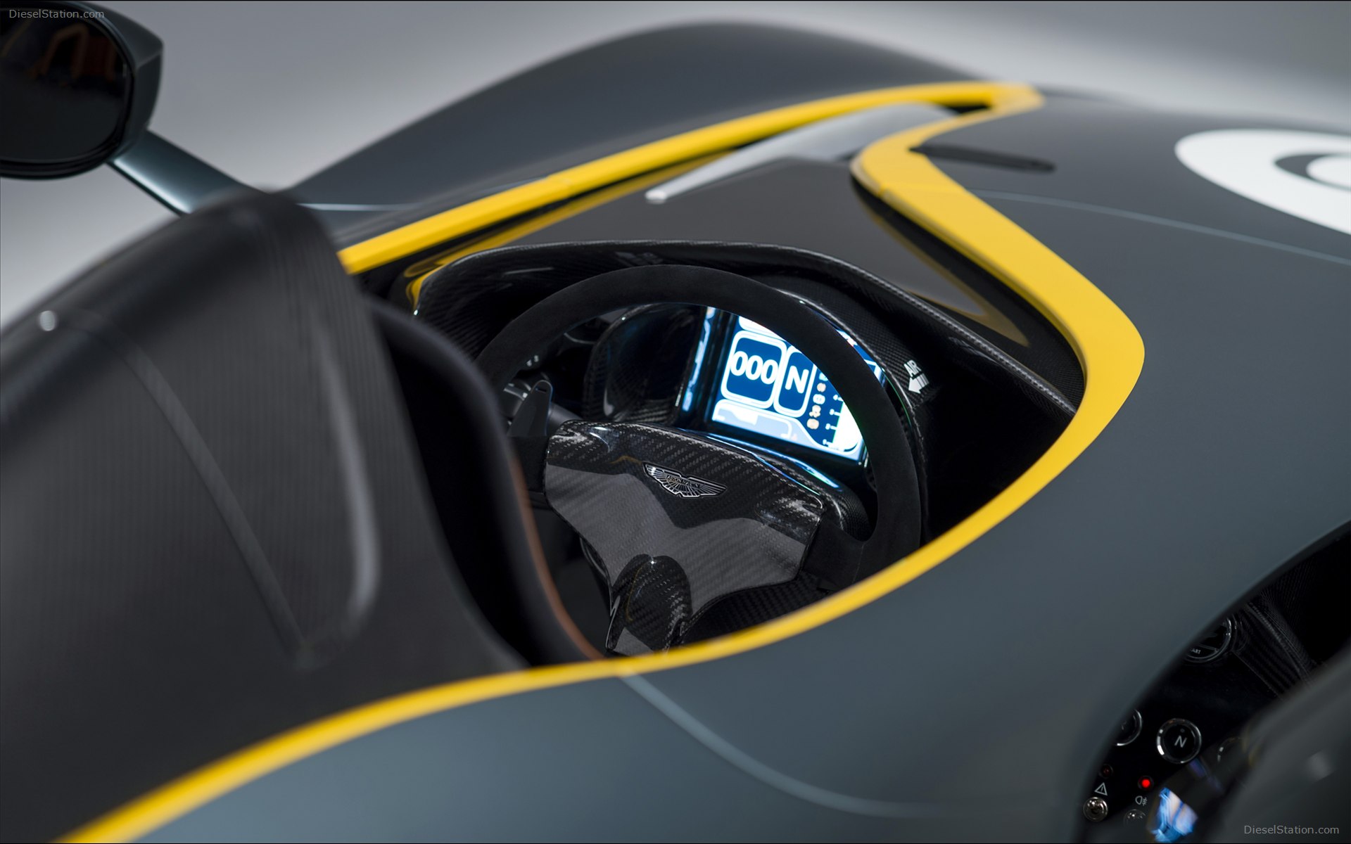Aston Martin CC100 Speedster Concept 2013