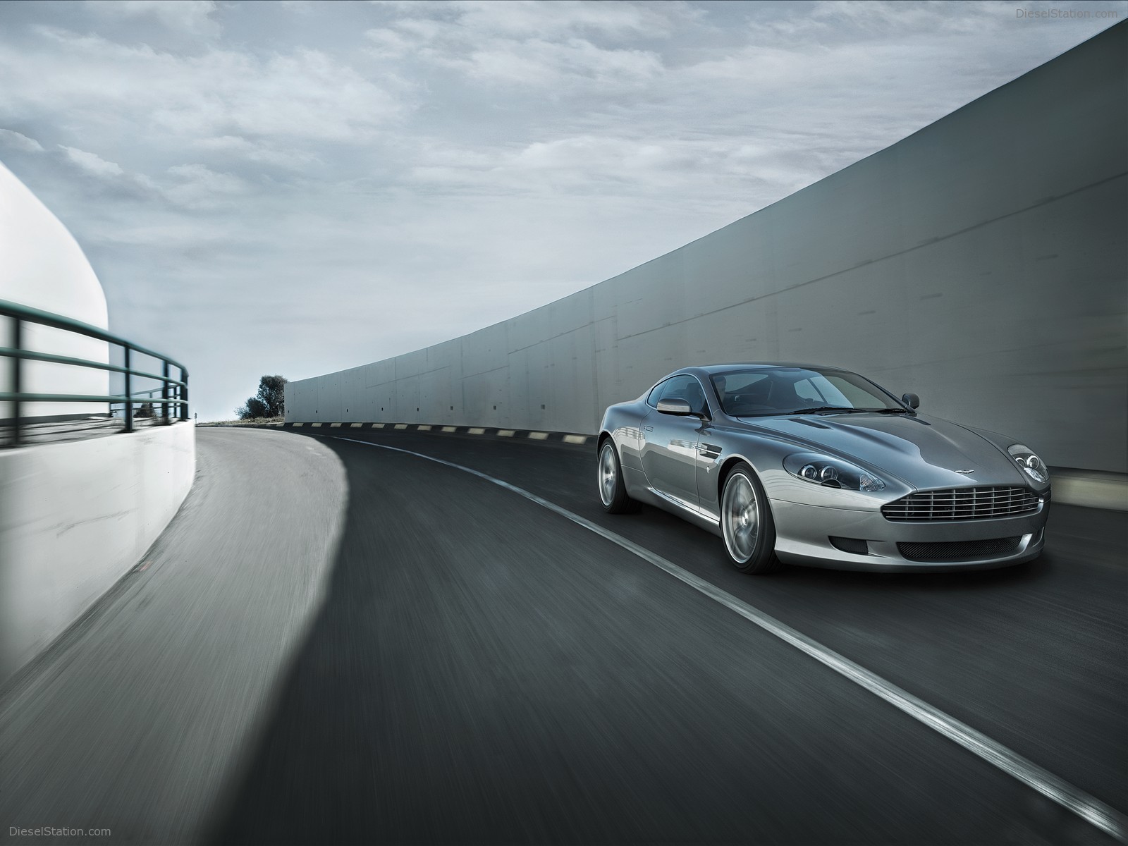 Aston Martin DB9 New Pics