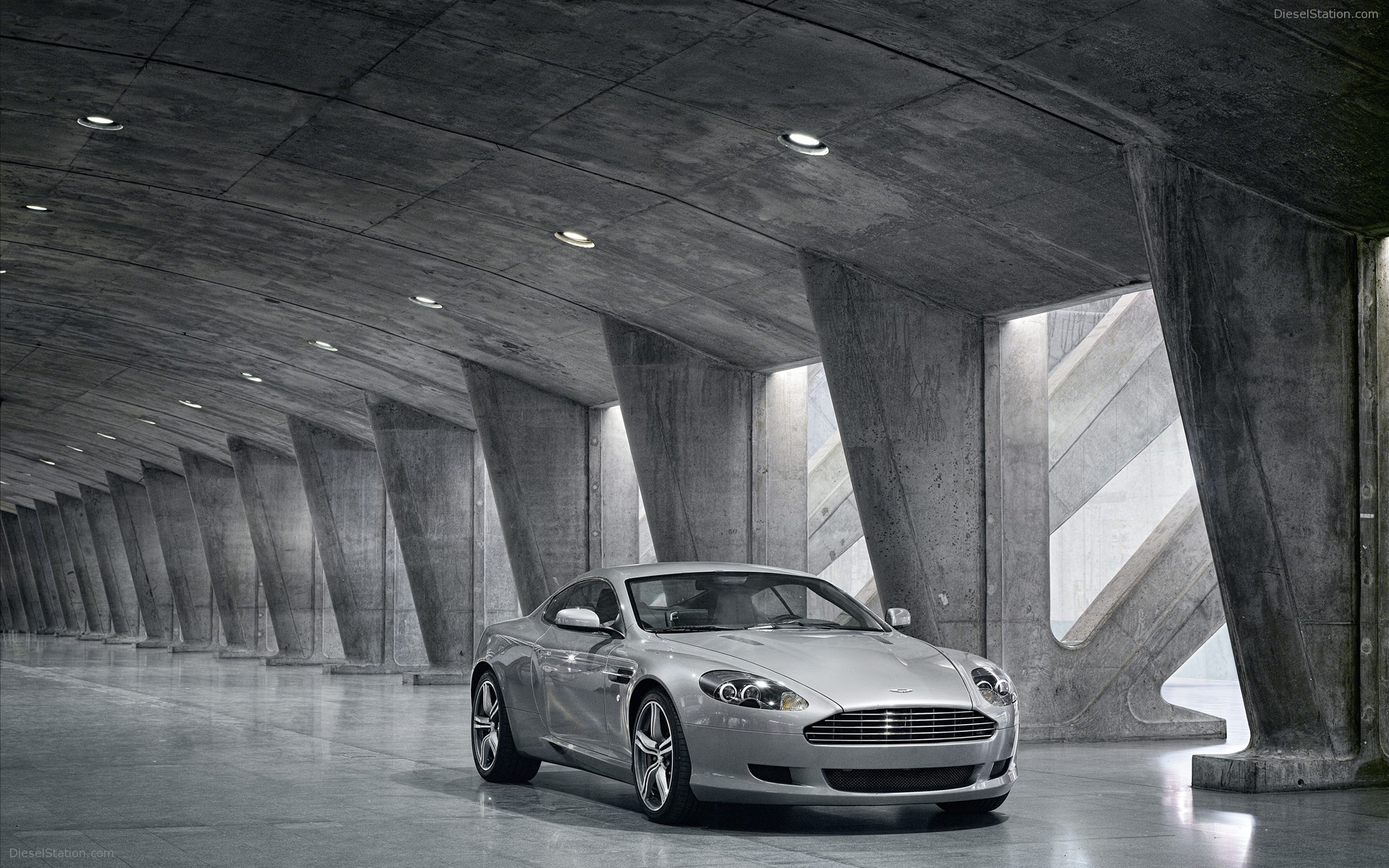 Aston Martin DB9 New Pics