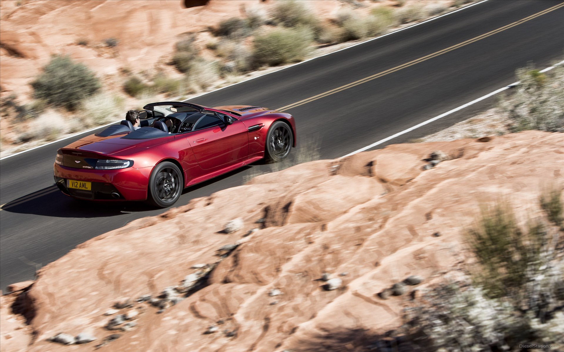 Aston Martin V12 Vantage S Roadster 2015